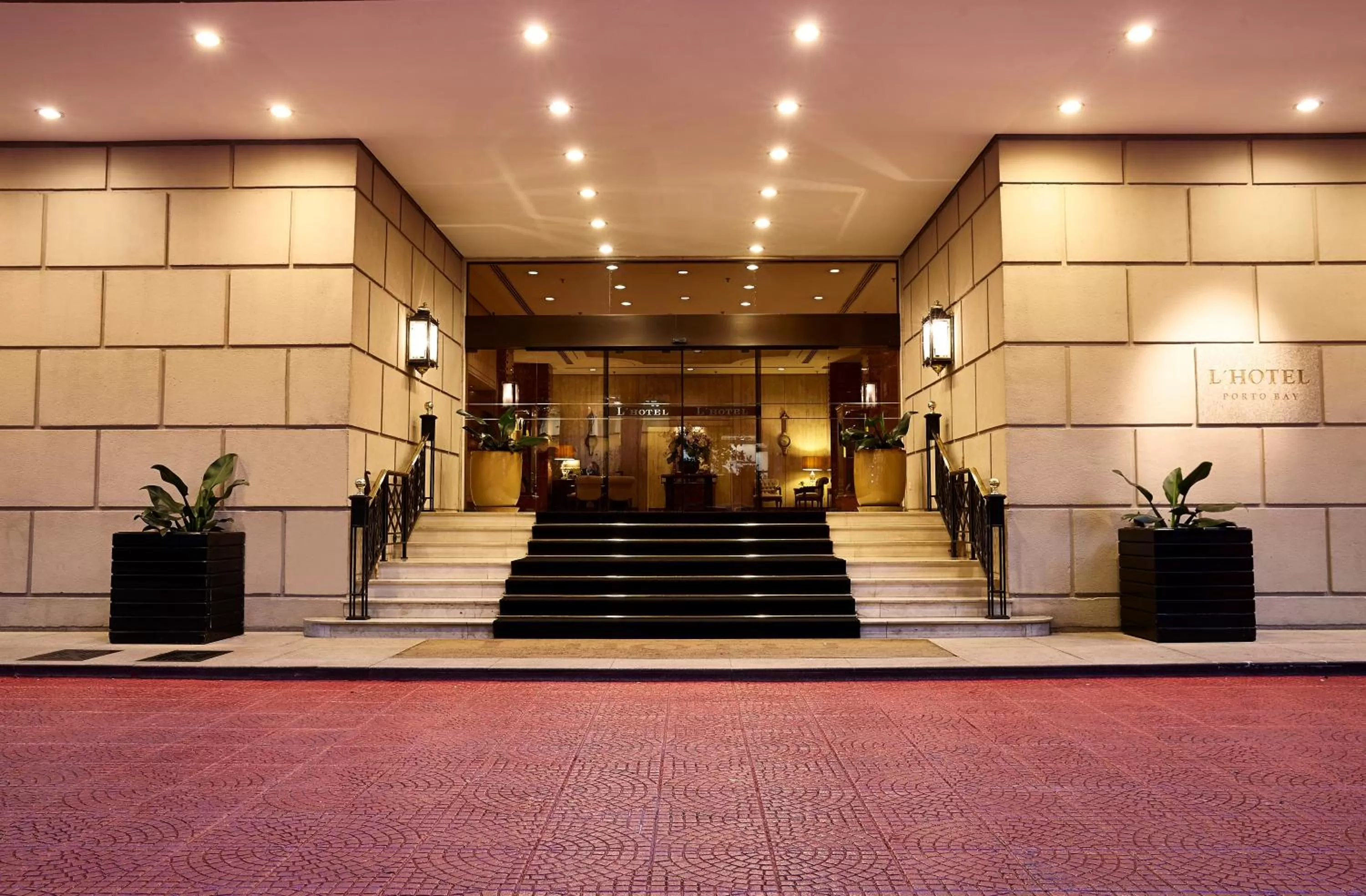Facade/entrance in L'Hotel PortoBay São Paulo