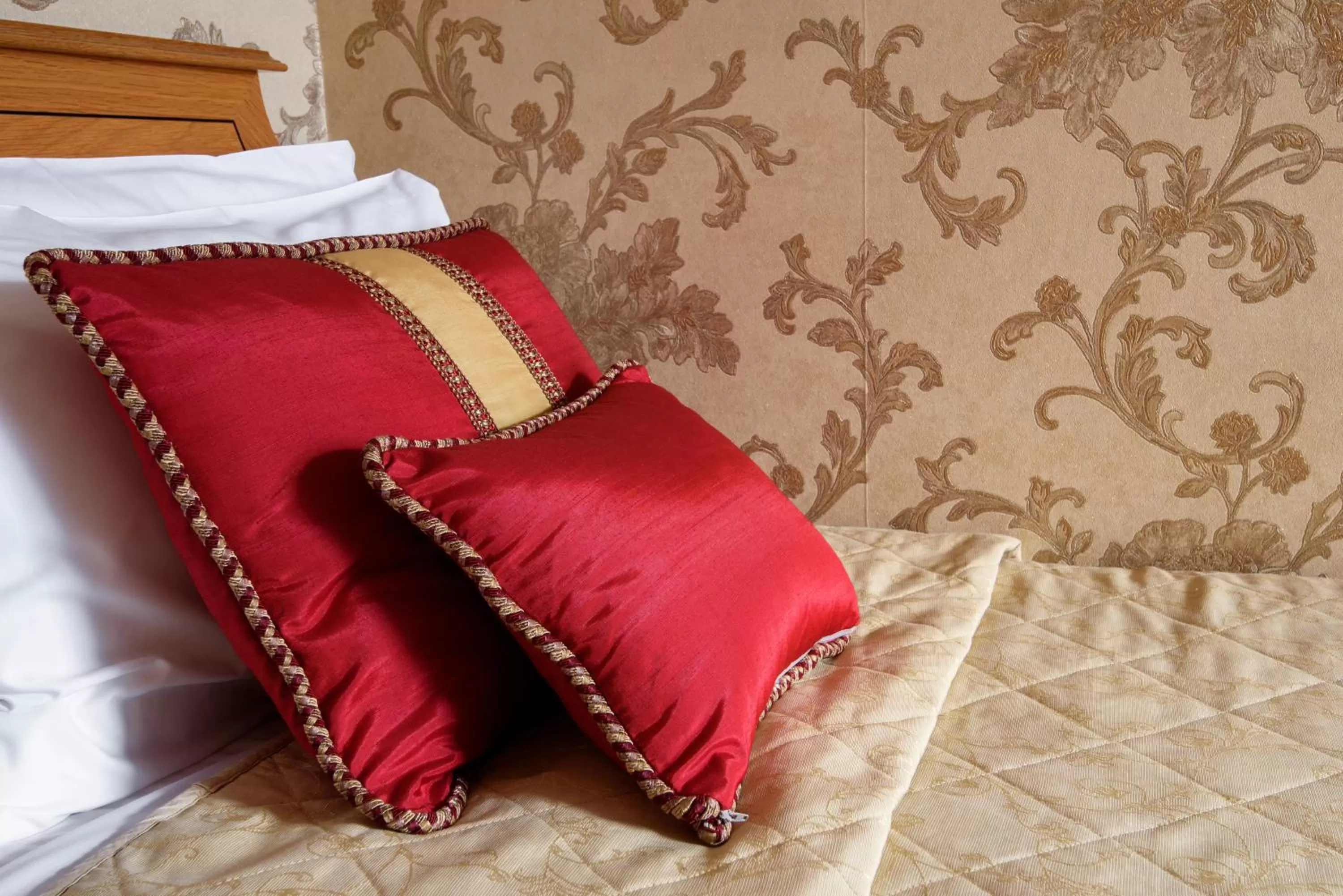 Decorative detail, Bed in The Montana Hotel