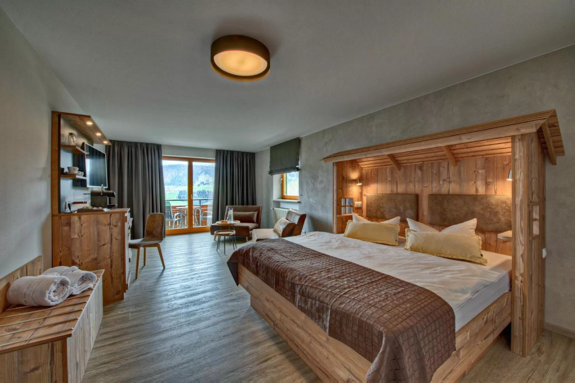 Photo of the whole room, Bed in Allgäuer Panoramahotel