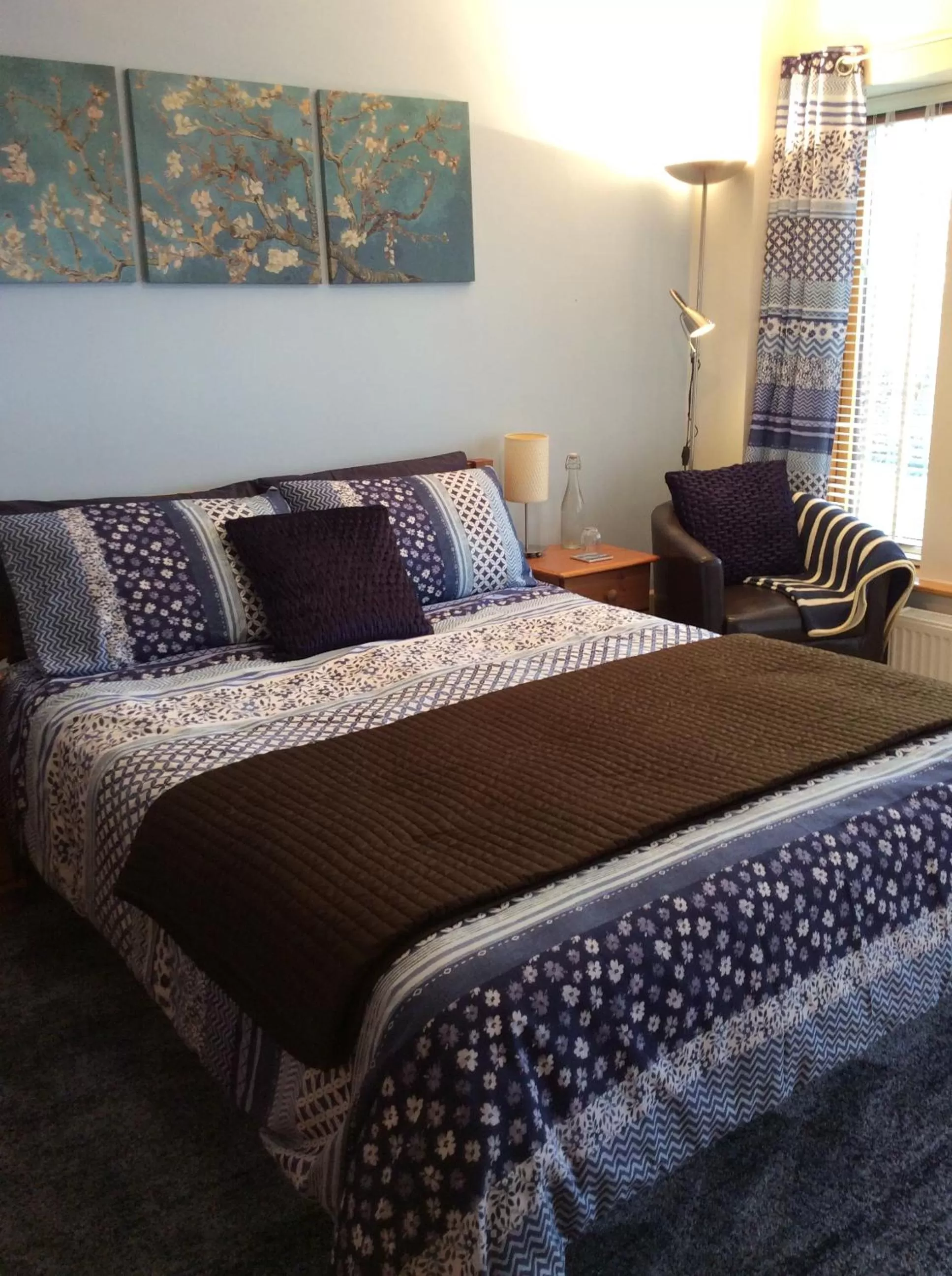 Bedroom, Bed in The Great Grubb