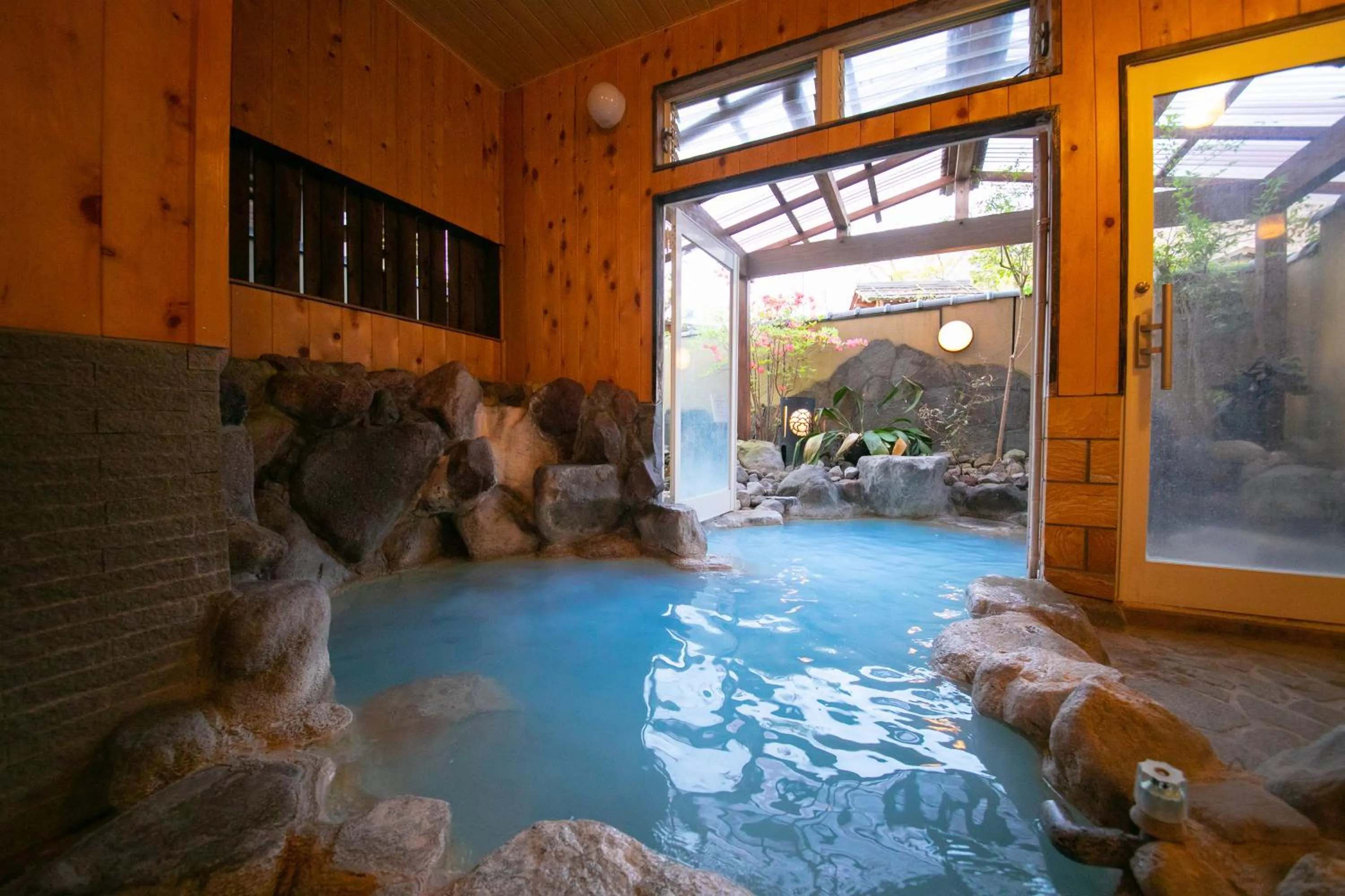 Hot Spring Bath in Oyado Ichizen