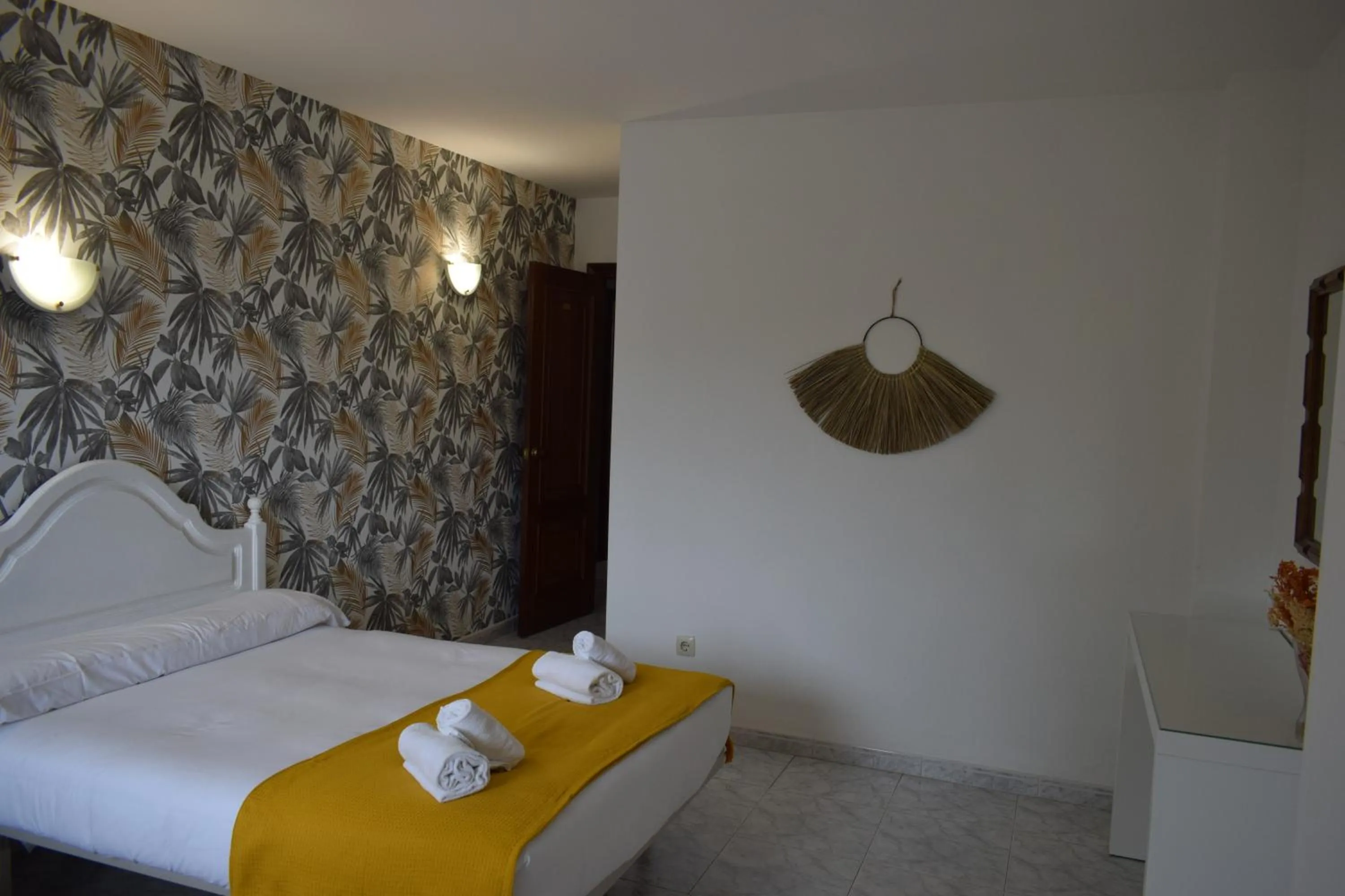 Bed in Hotel Xunca Blanca