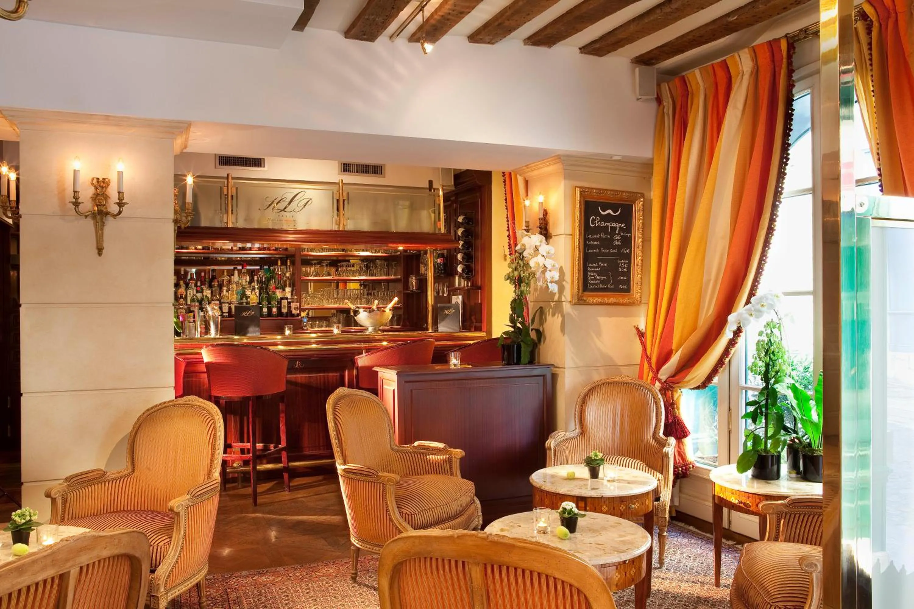 Lounge or bar in Hotel Luxembourg Parc