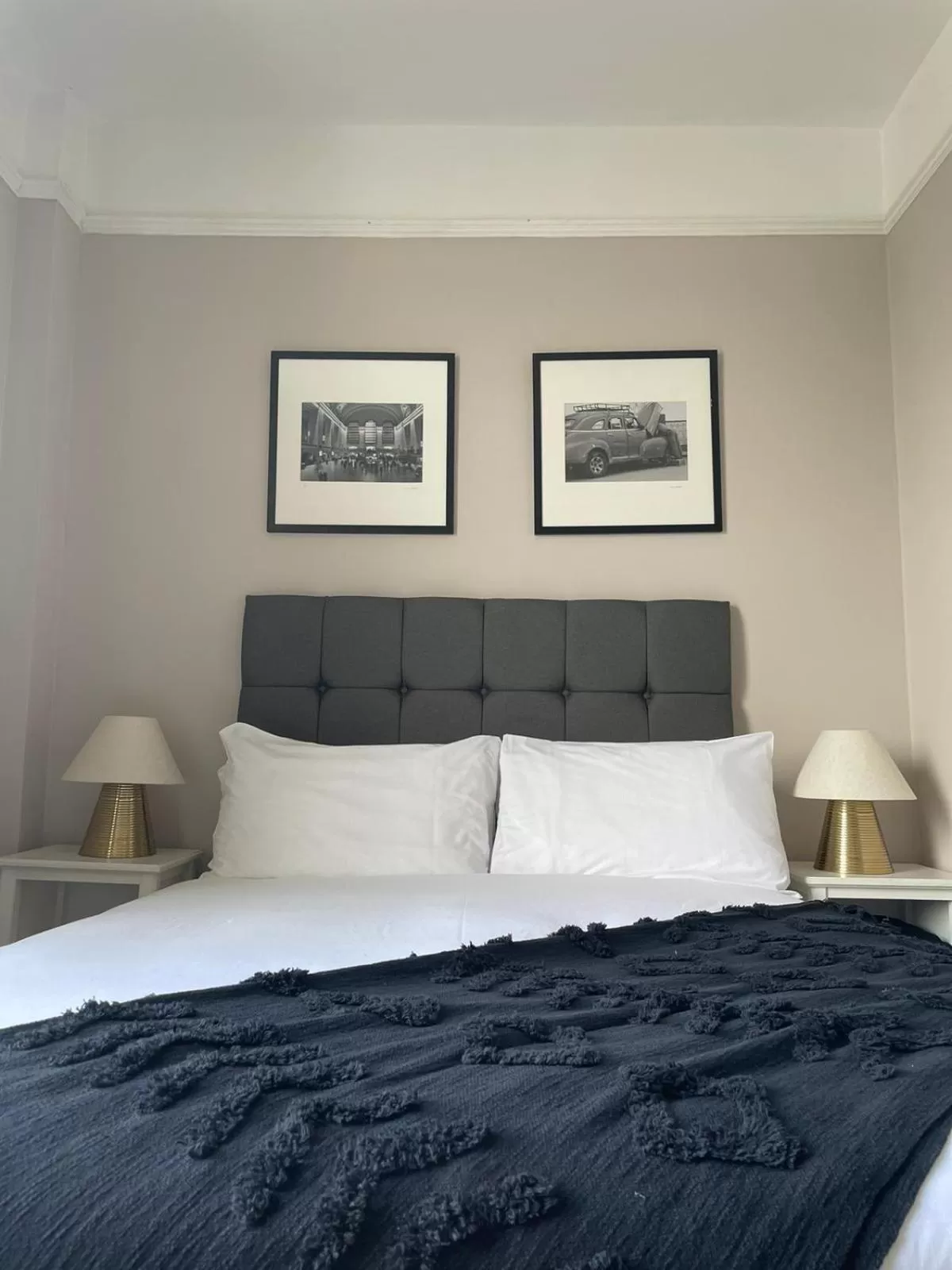 Bedroom, Bed in The Royal Oak