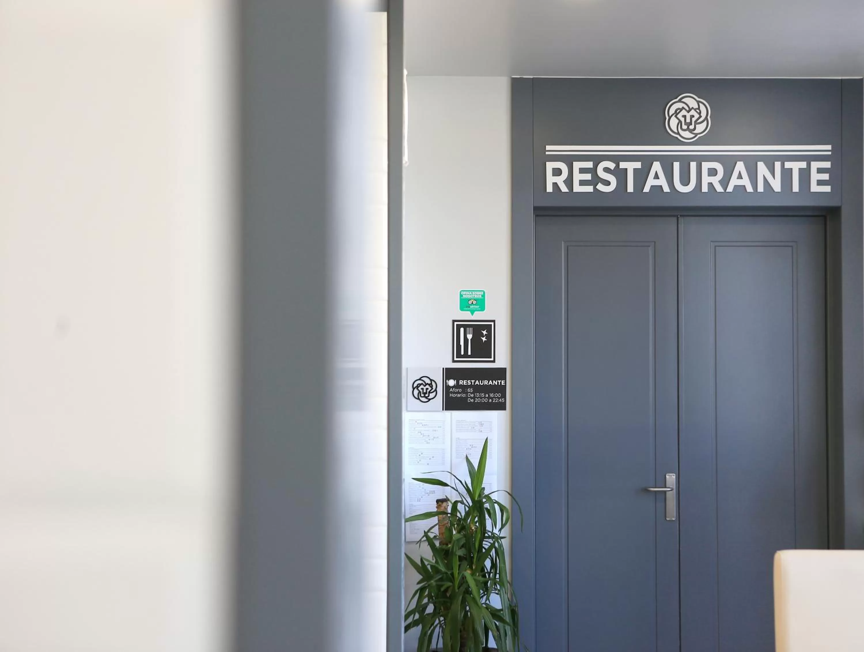 Area and facilities in Hotel Leo