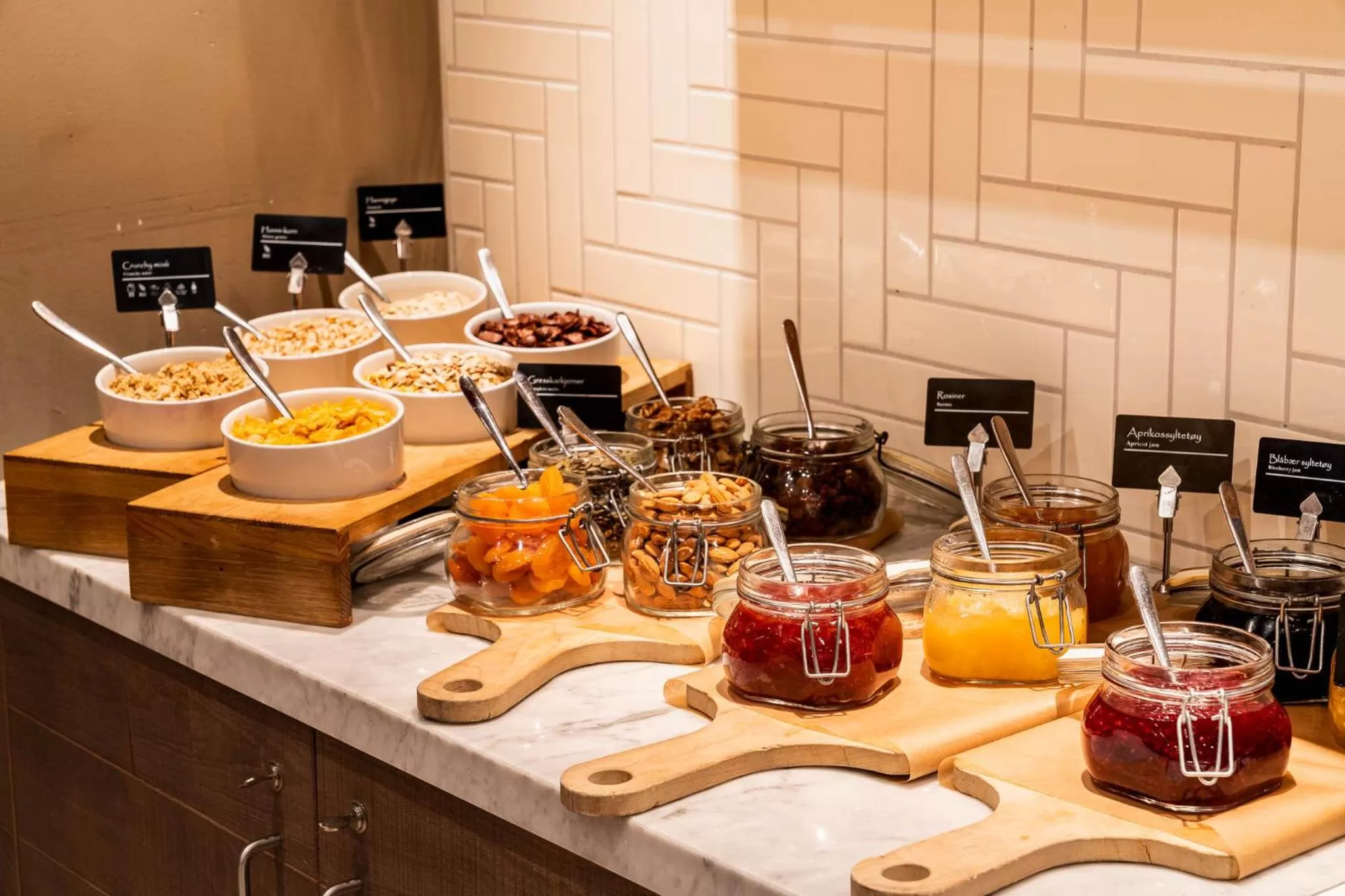 Buffet breakfast in Smarthotel Hammerfest