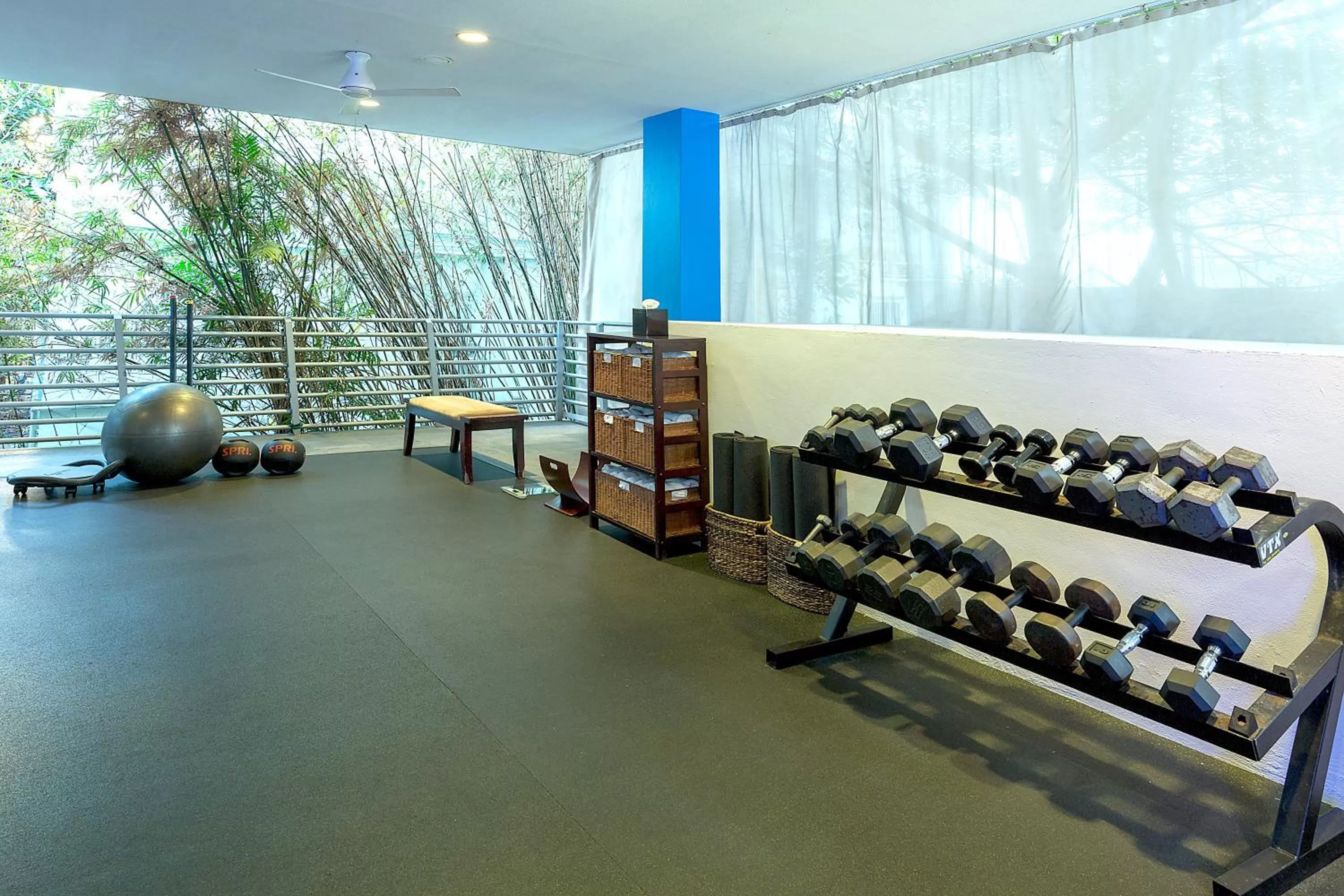Fitness centre/facilities in Z Ocean Hotel, Classico A Sonesta Collection