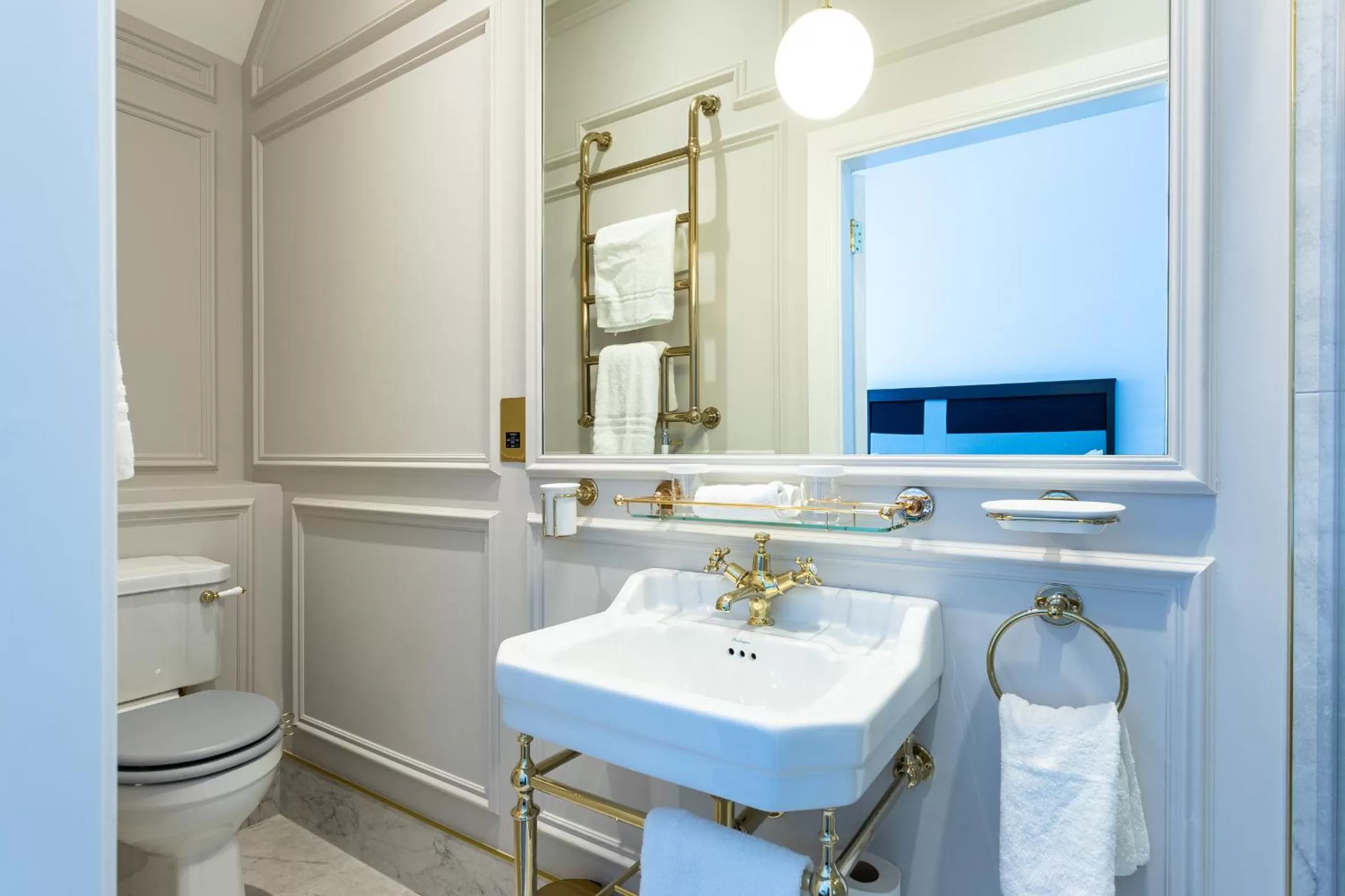 Bathroom in Liss Ard Estate