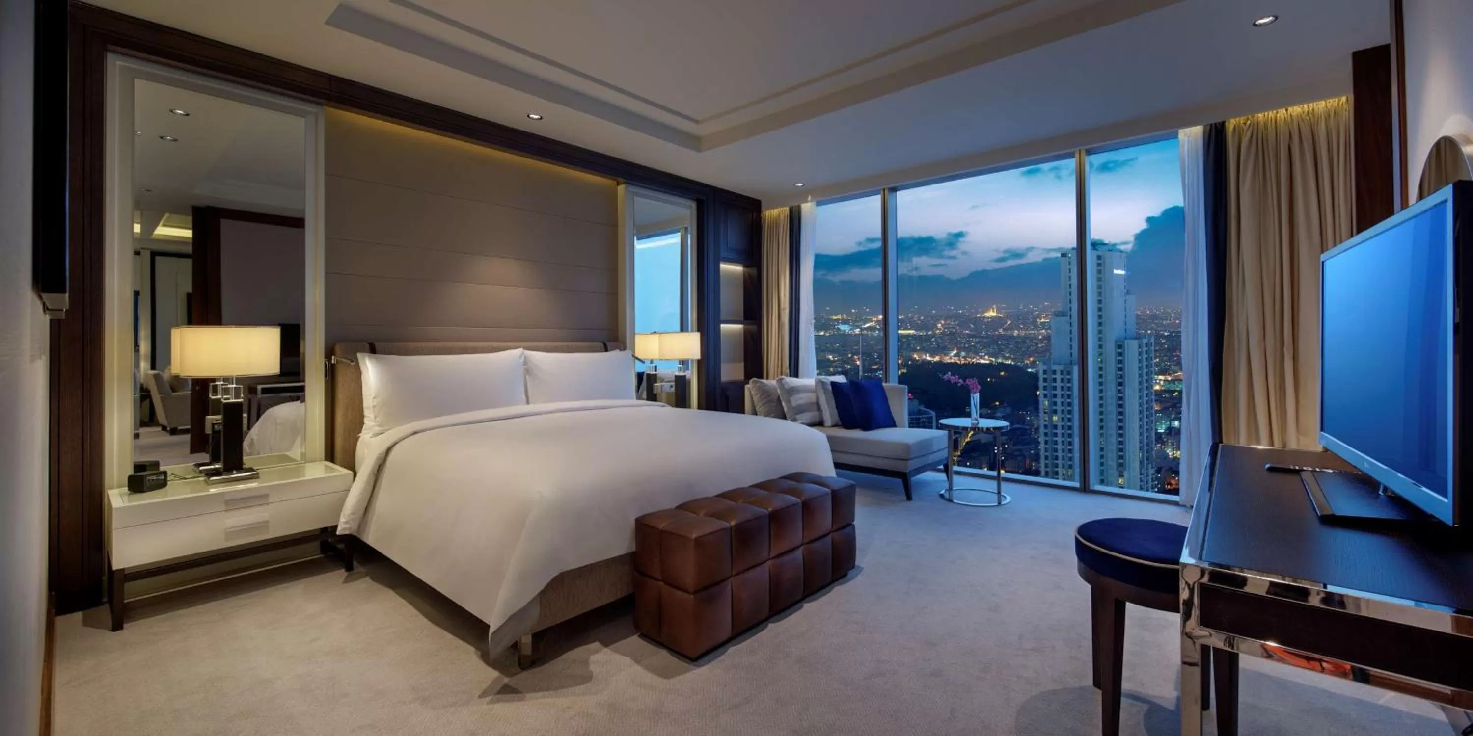 Bed in Hilton Istanbul Bomonti