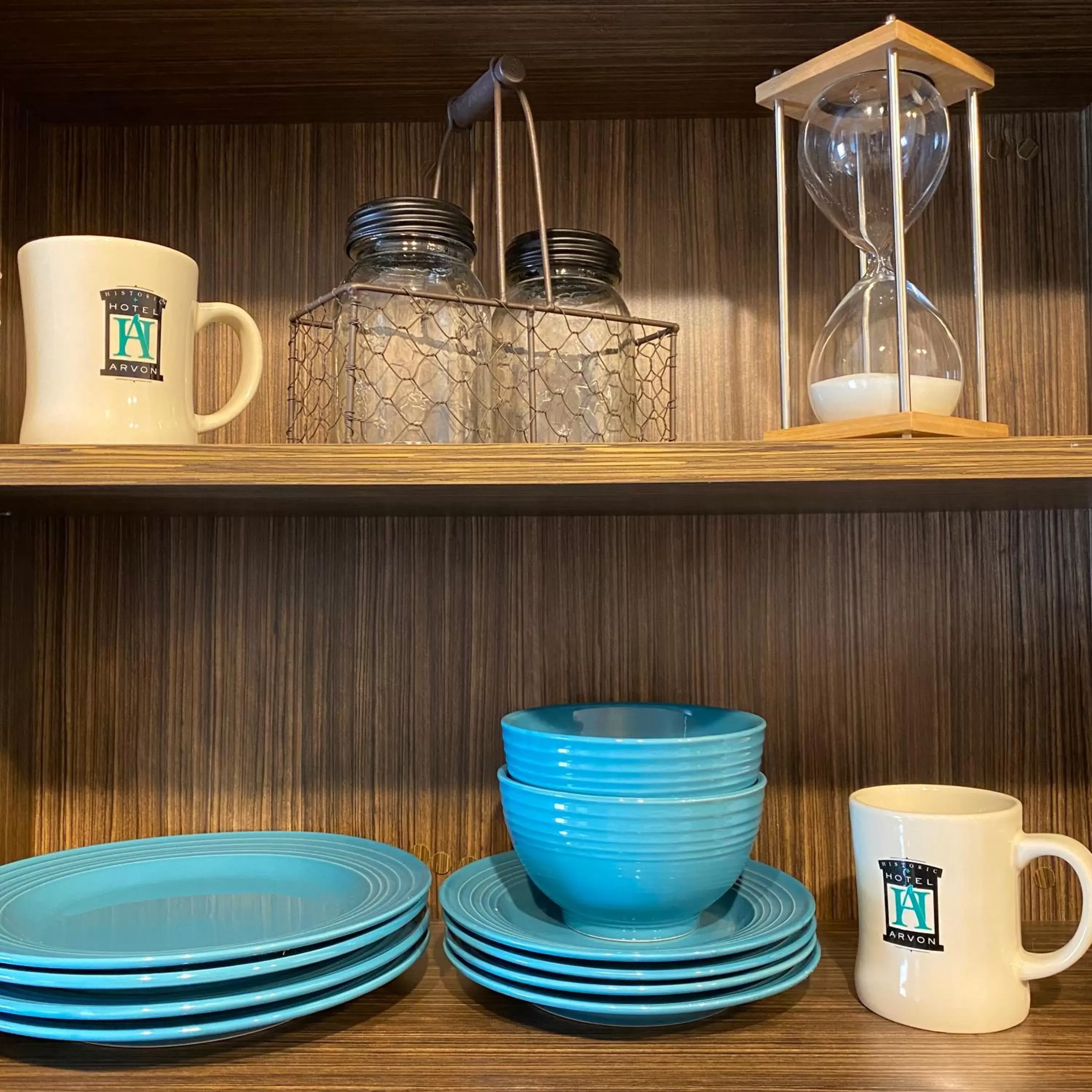 Studio - Disability Access in Historic Hotel Arvon Studio - Disability Access in Historic Hotel Arvon