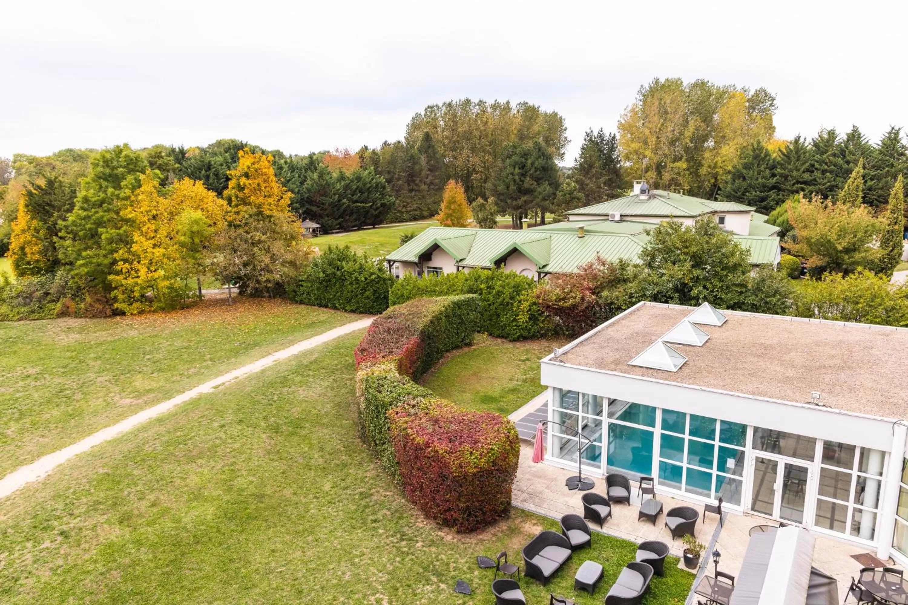 Natural landscape in Novotel Senart Golf De Greenparc