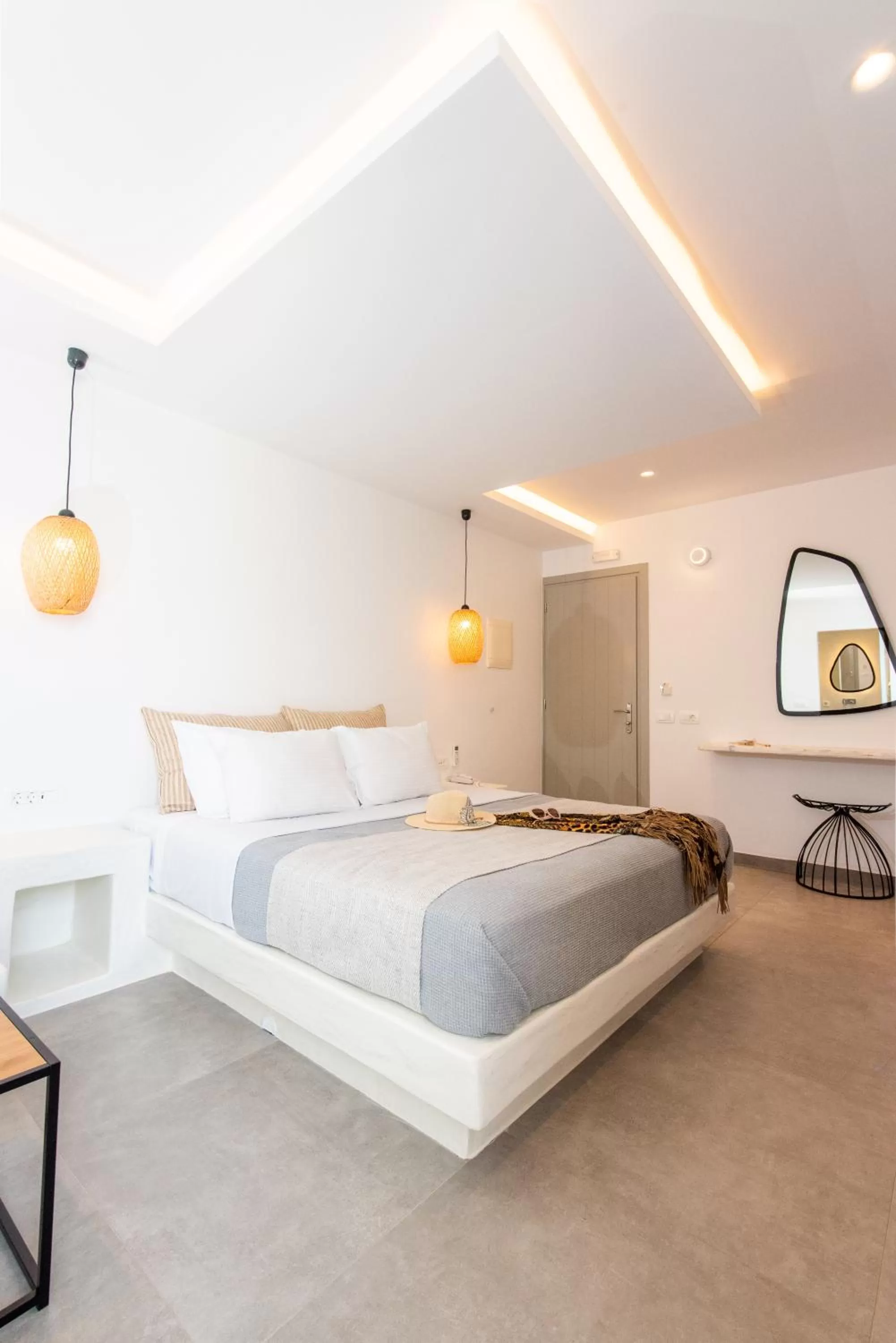 Bed in Caldera Cliff Illusion