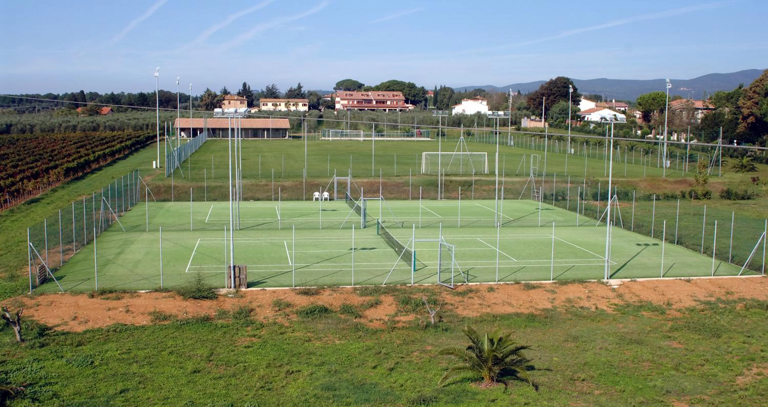 Tennis court in Agrihotel Elisabetta