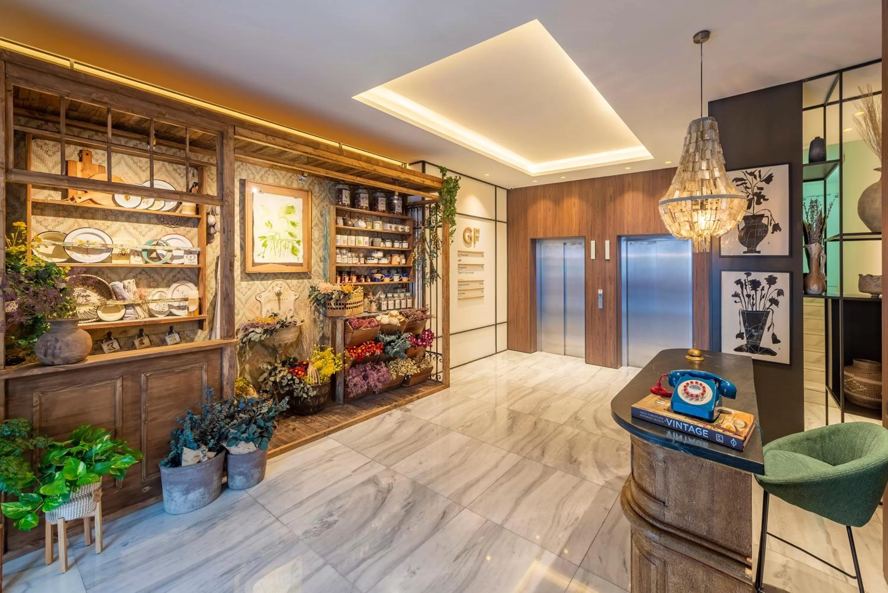 Facade/entrance in INNSIDE by Meliá Madrid Gran Vía