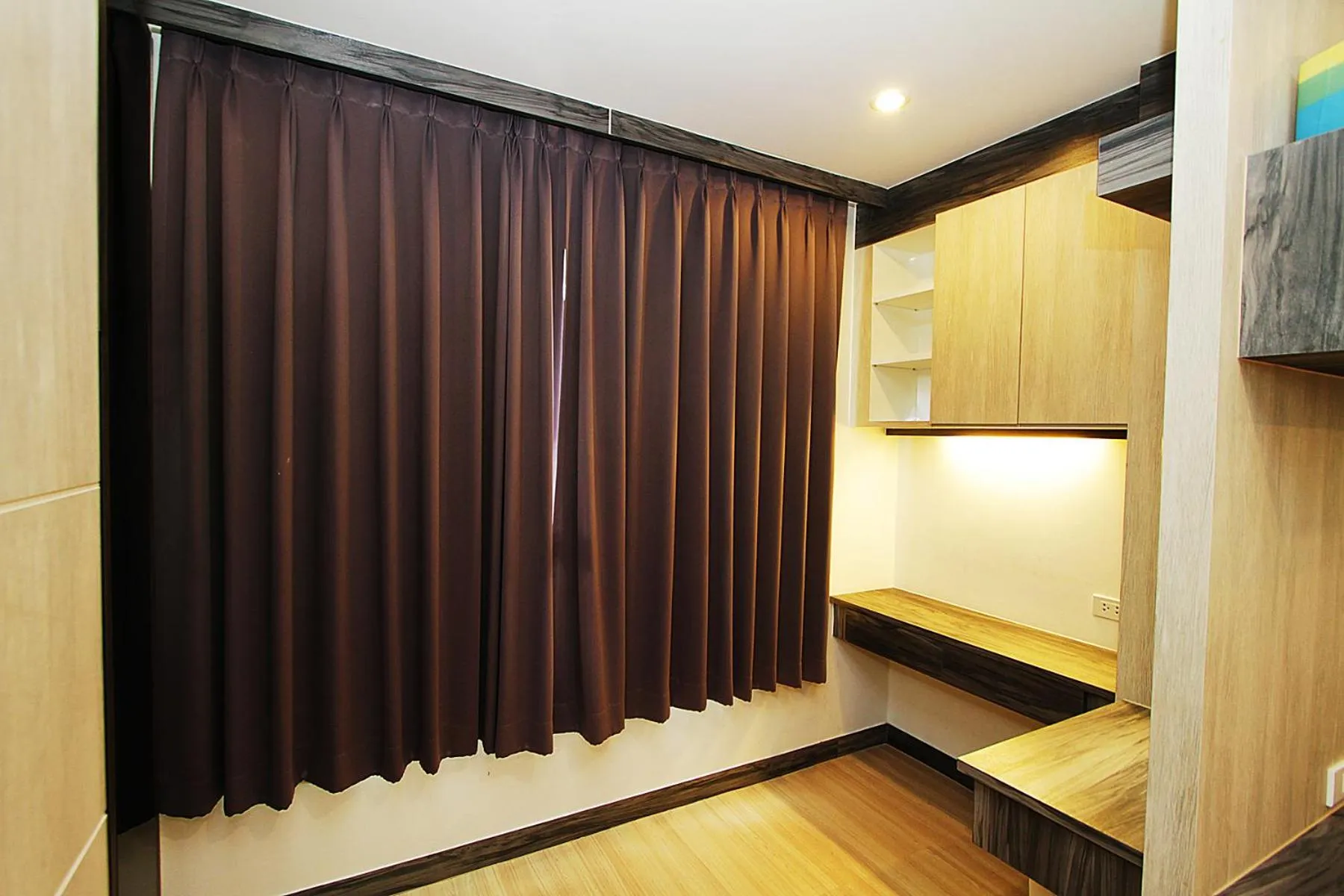 The Contrast i Hotel