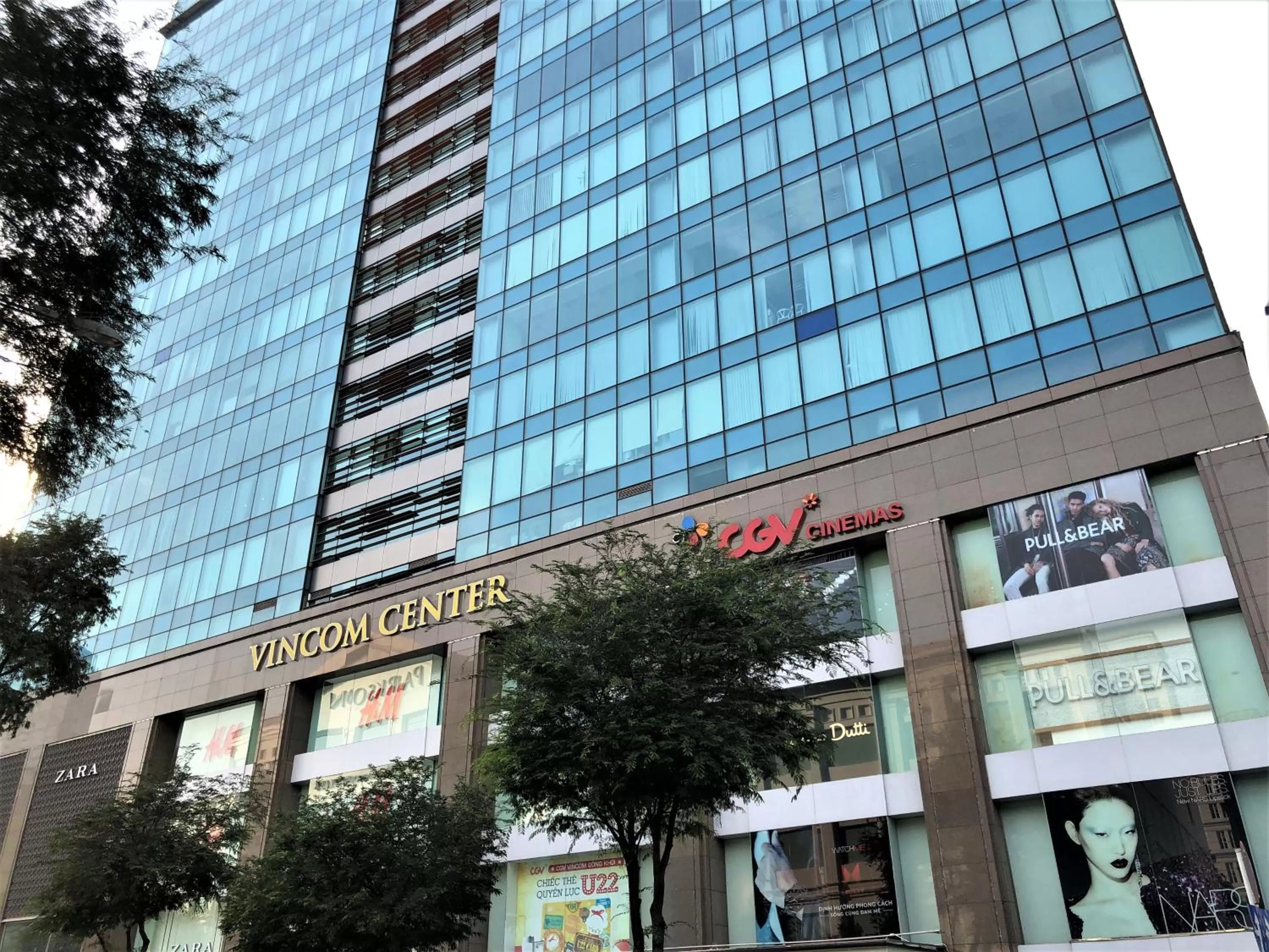 Restaurant/places to eat, Property Building in Prostyle Hotel Ho Chi Minh プロスタイルホテルホーチミン