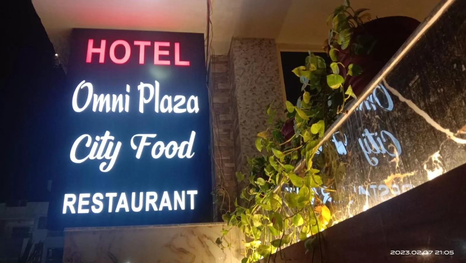 Location in Hotel Omni Plaza