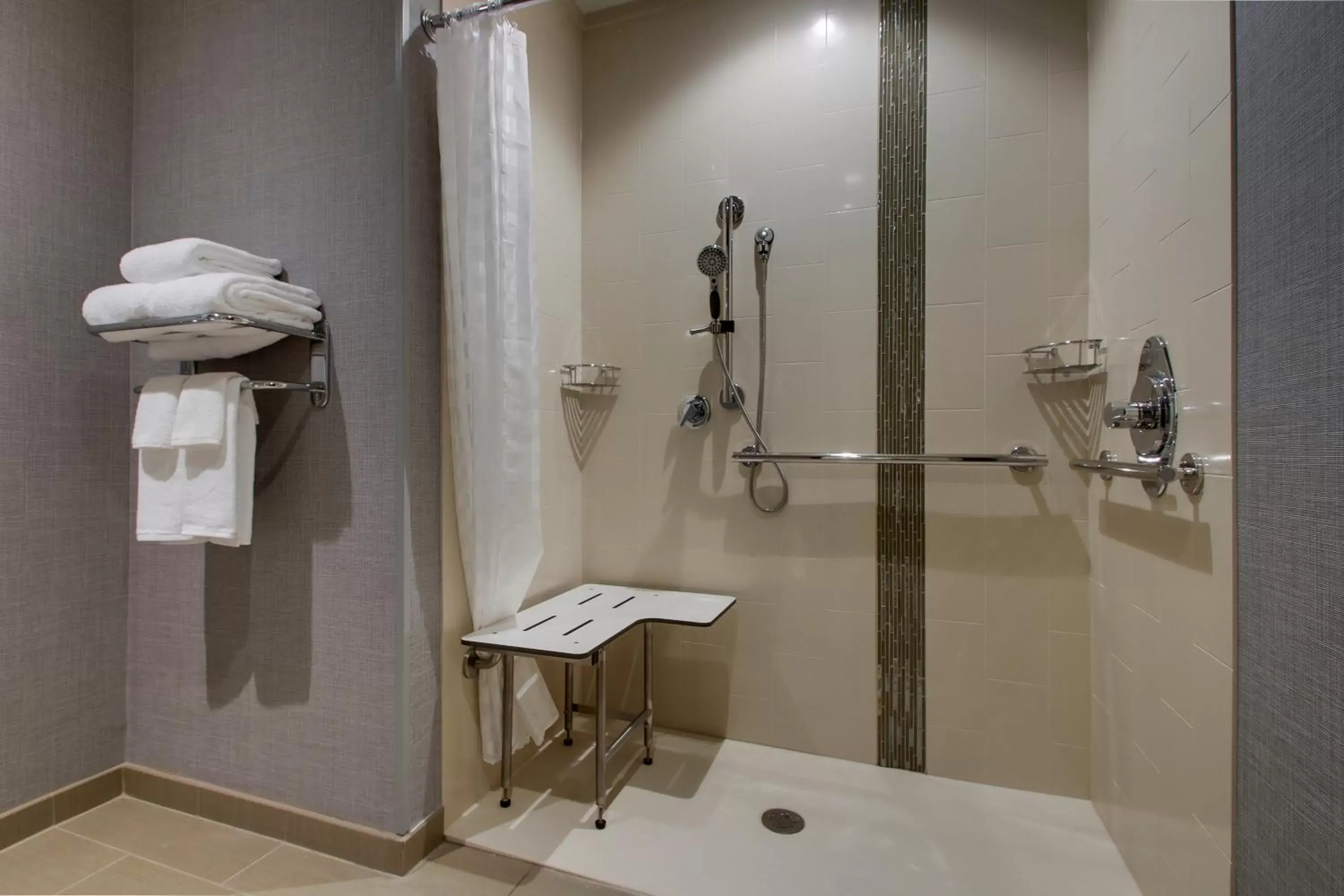 King Room with Roll-In Shower - Disability Access in Hyatt Place Milwaukee Downtown King Room with Roll-In Shower - Disability Access in Hyatt Place Milwaukee Downtown