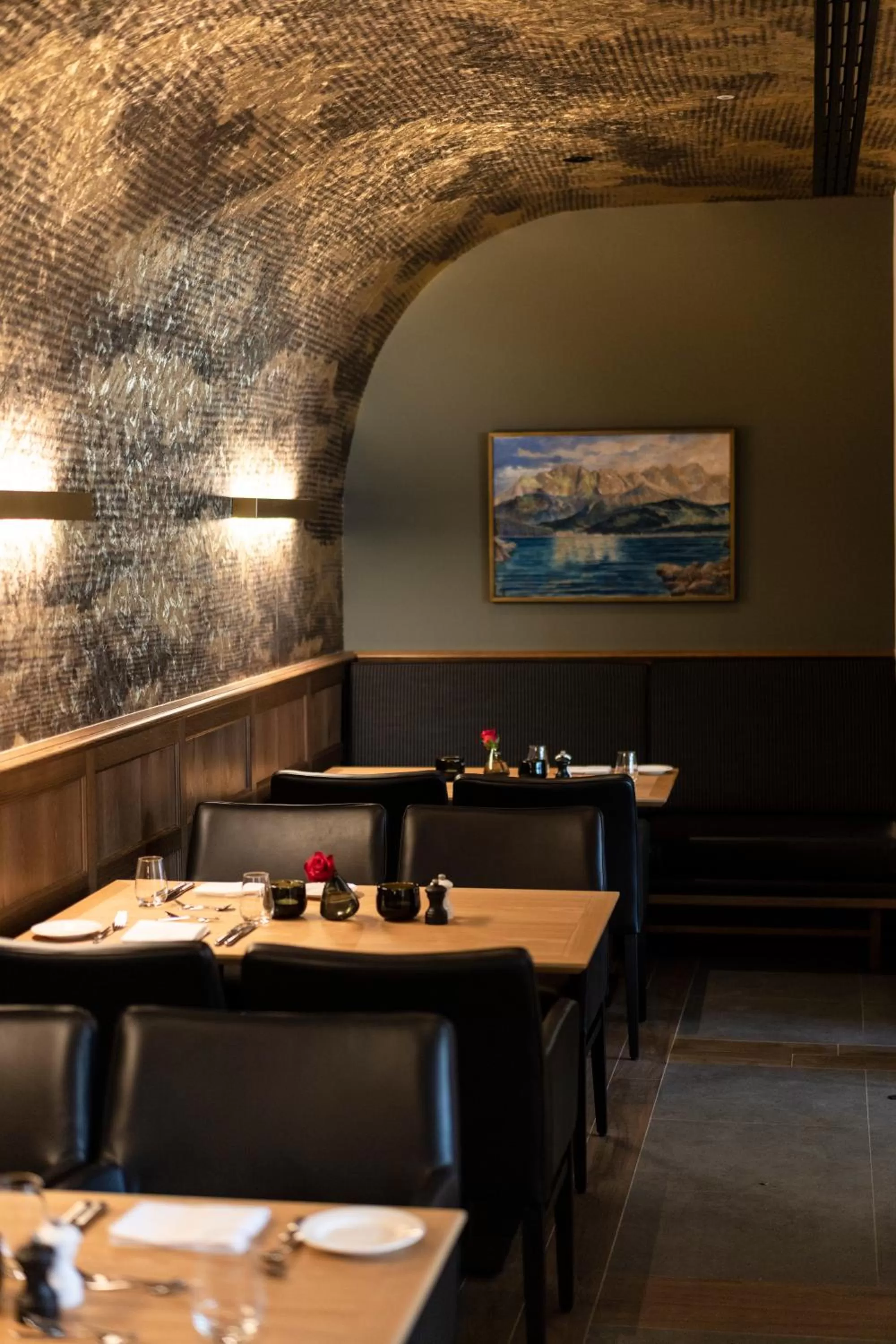 Restaurant/places to eat in Eibsee Hotel