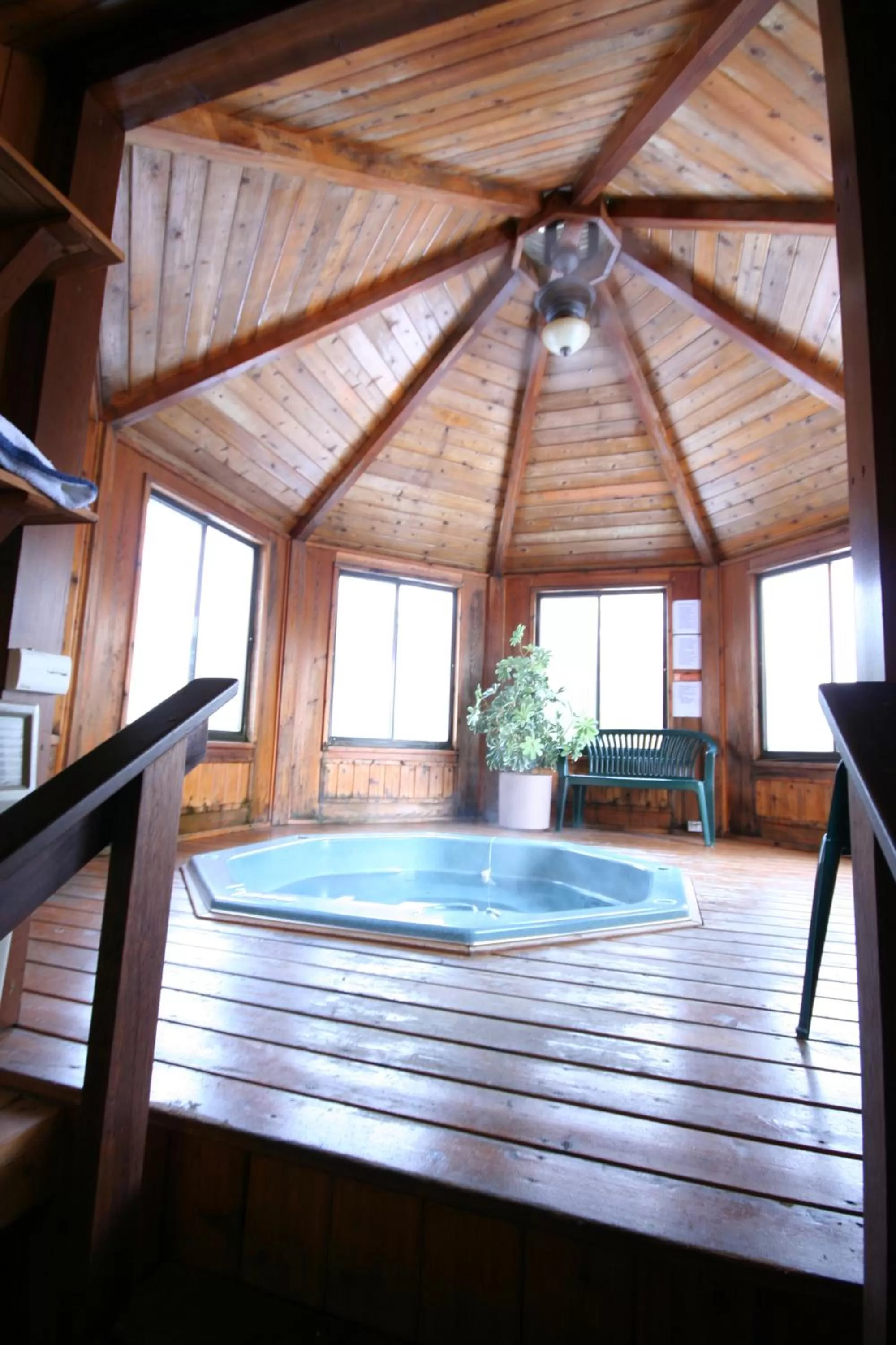 Hot Tub in Nootka Lodge