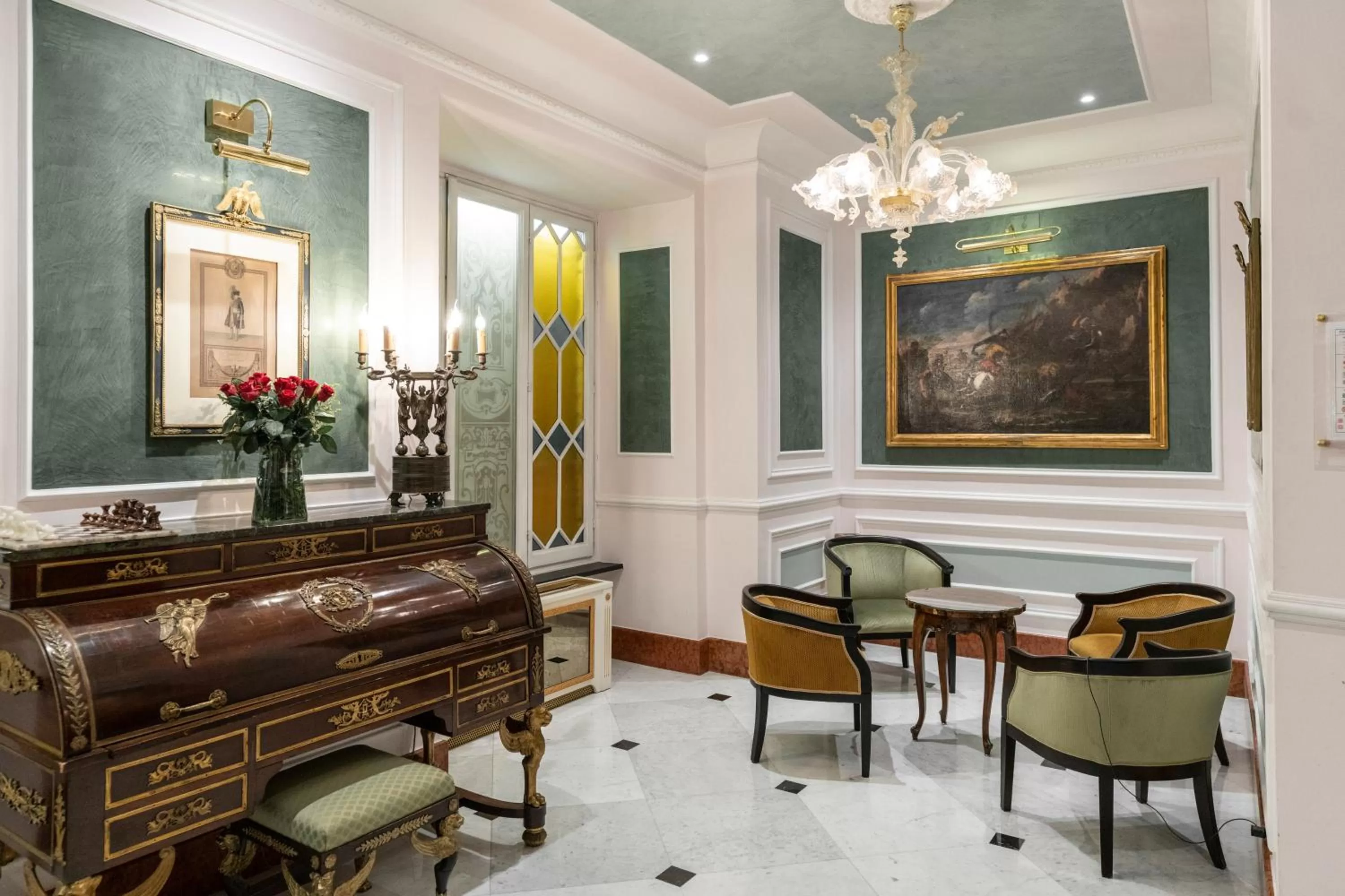 Seating area in Hotel Bristol Palace