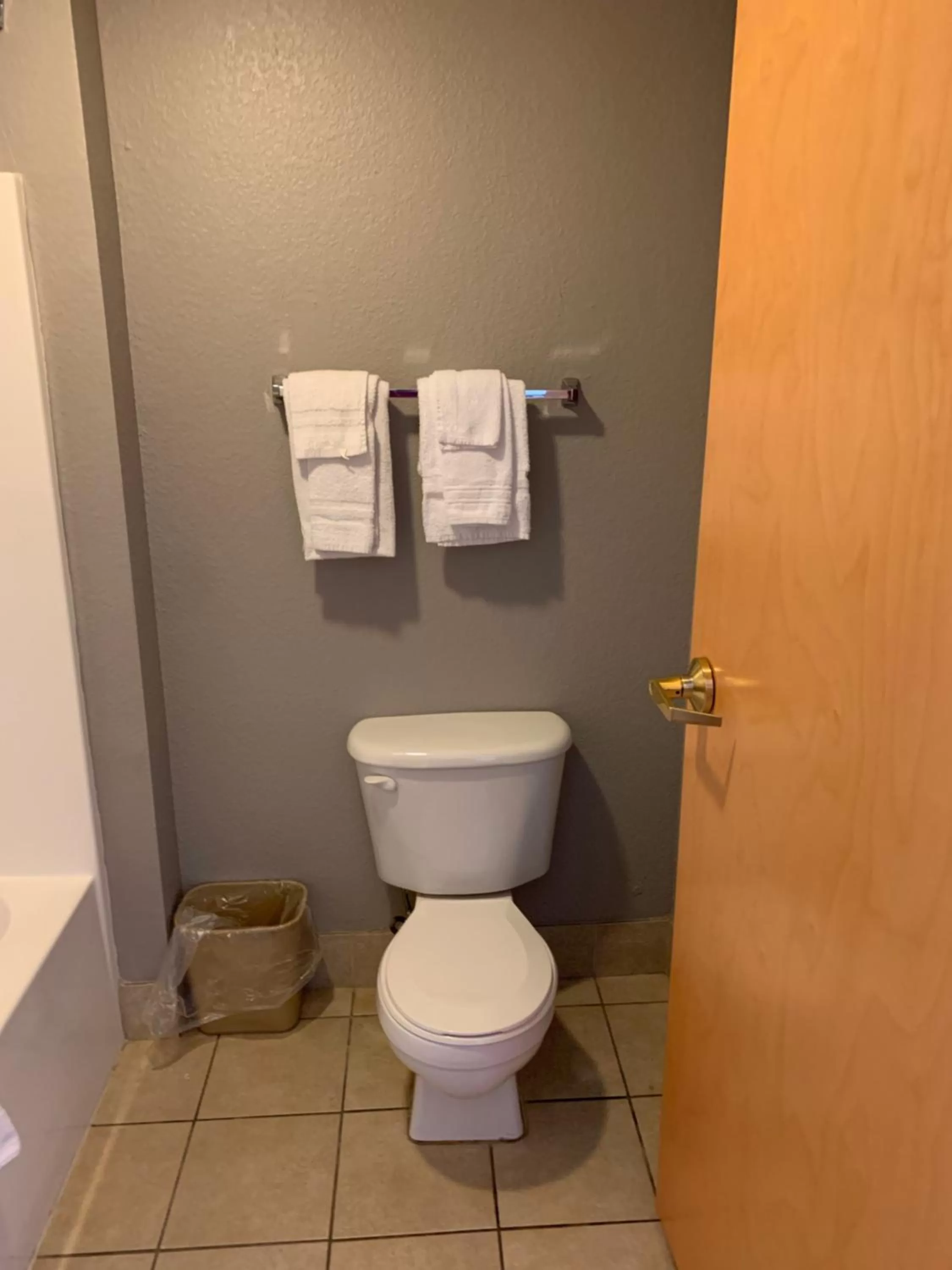 Quadruple Room - Smoking in Quality Inn & Suites Biloxi - Ocean Springs