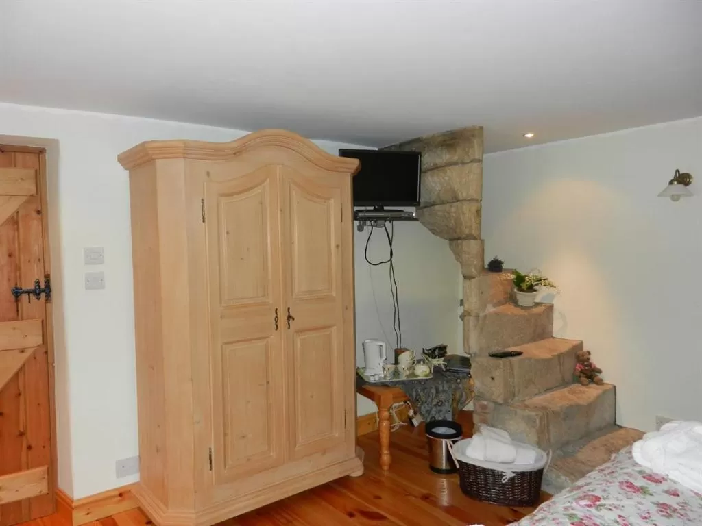 Bedroom, Bed in Armidale Cottages B&B