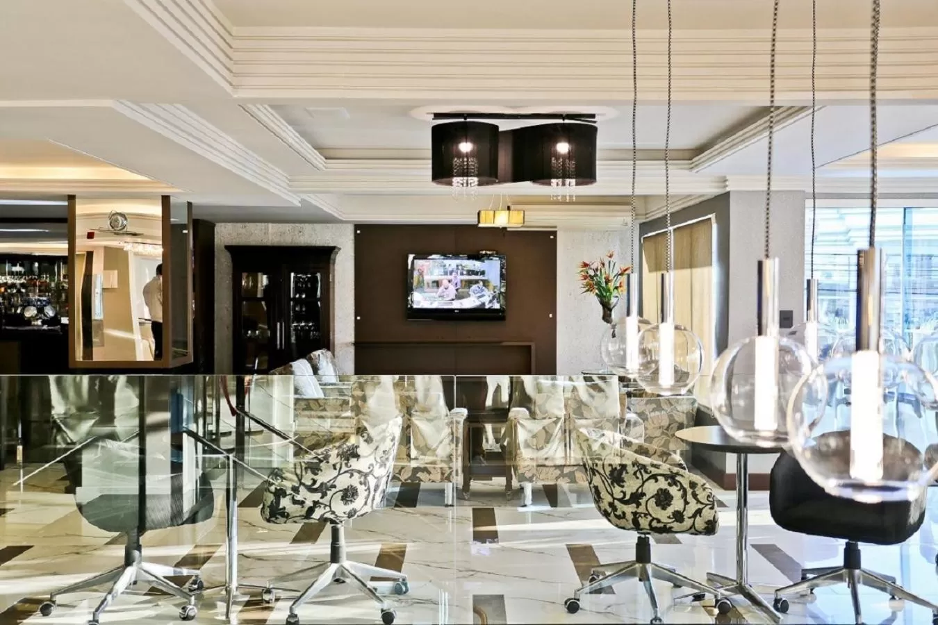 Restaurant/places to eat in Sandri Palace Hotel