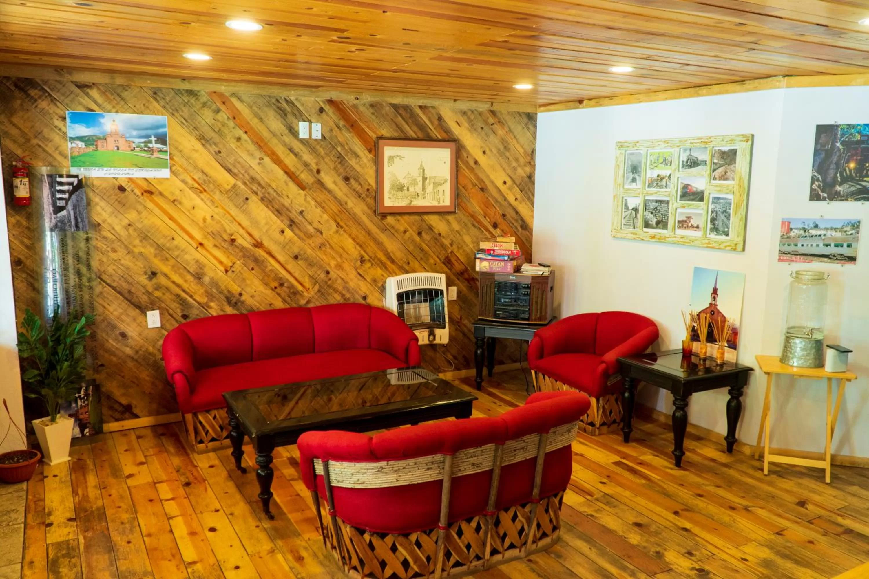 Seating Area in Hotel La Estacion