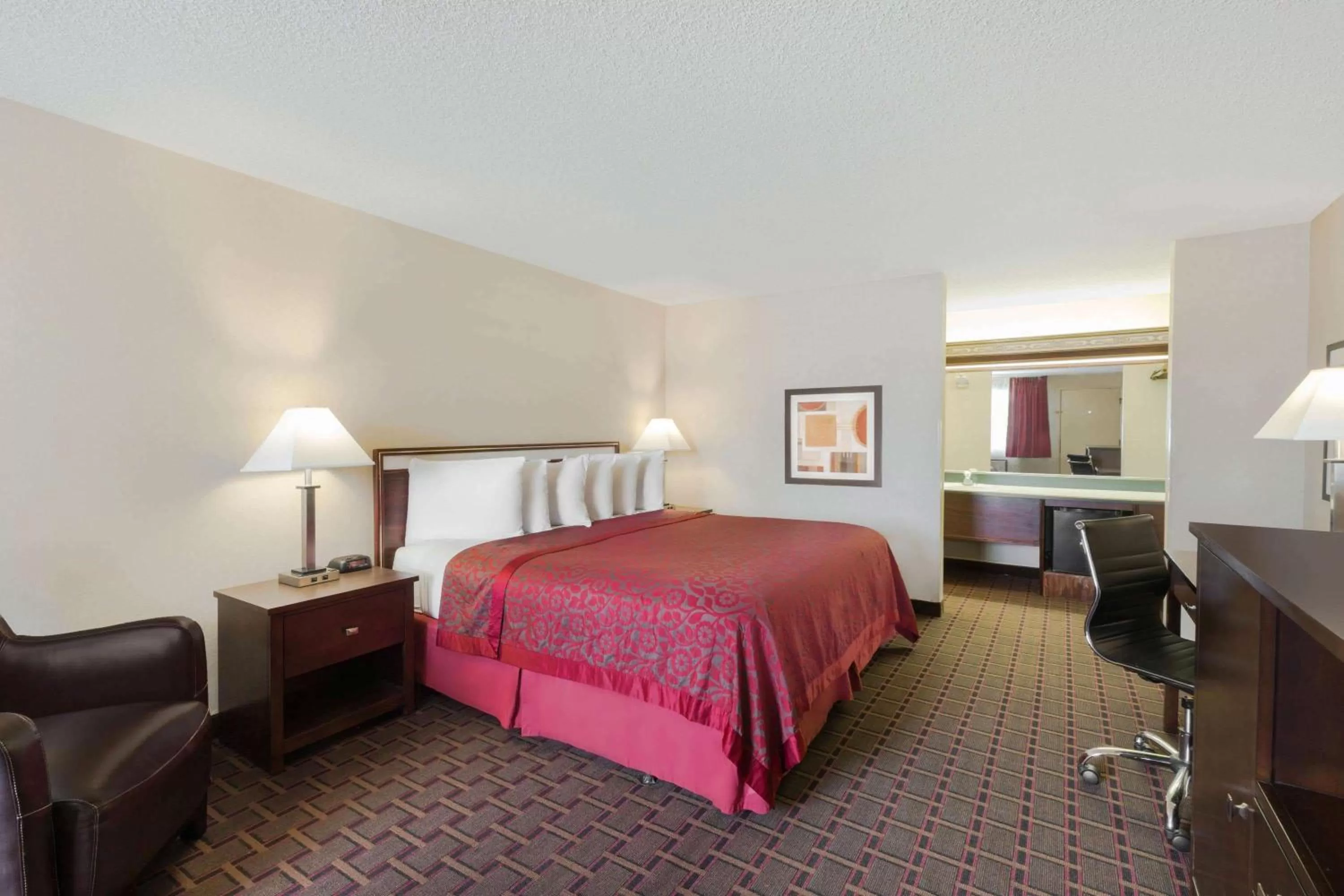 Photo of the whole room, Bed in Days Inn by Wyndham Auburn