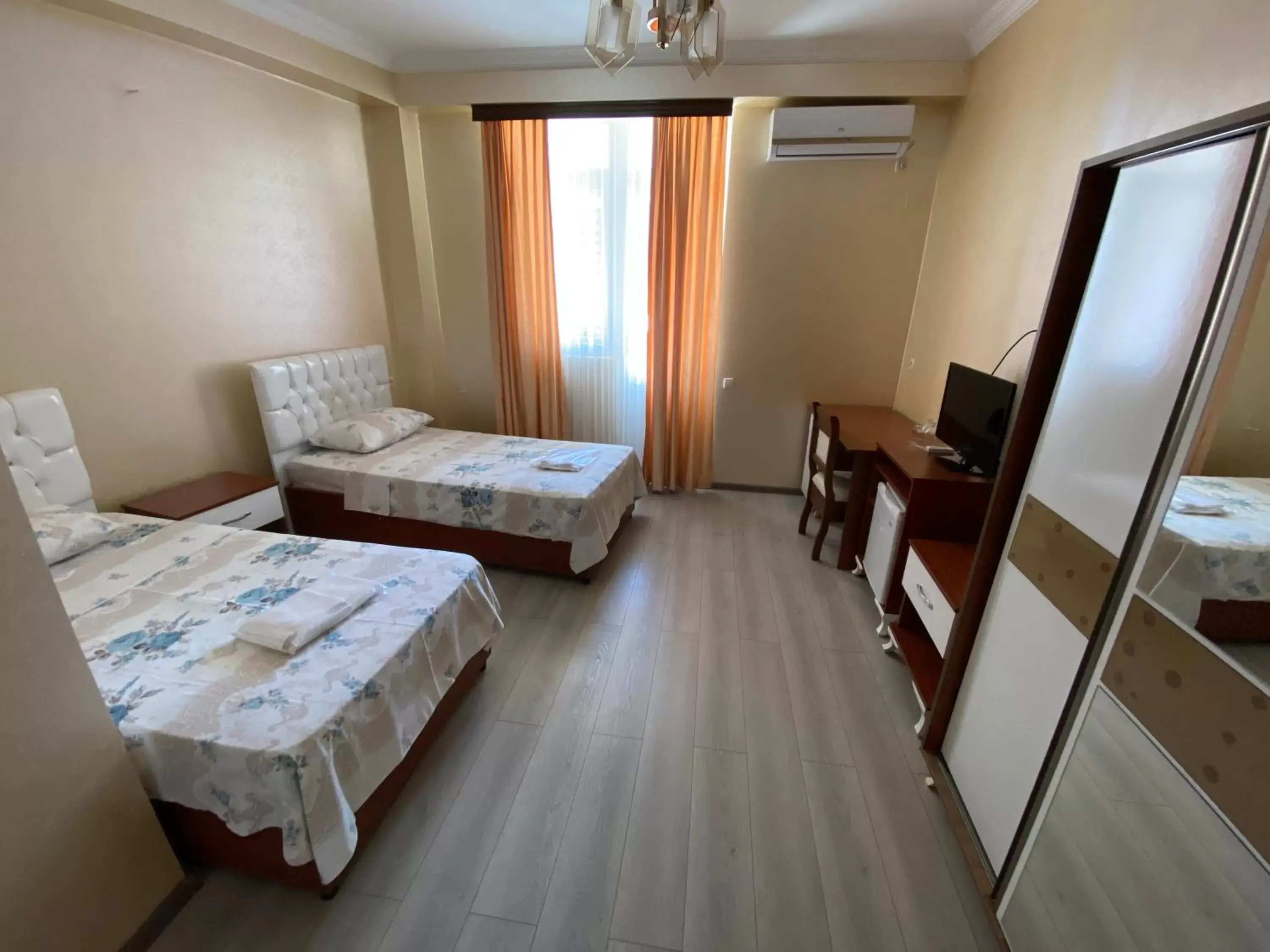 Standard Triple Room in Hotel Eurasia Standard Triple Room in Hotel Eurasia