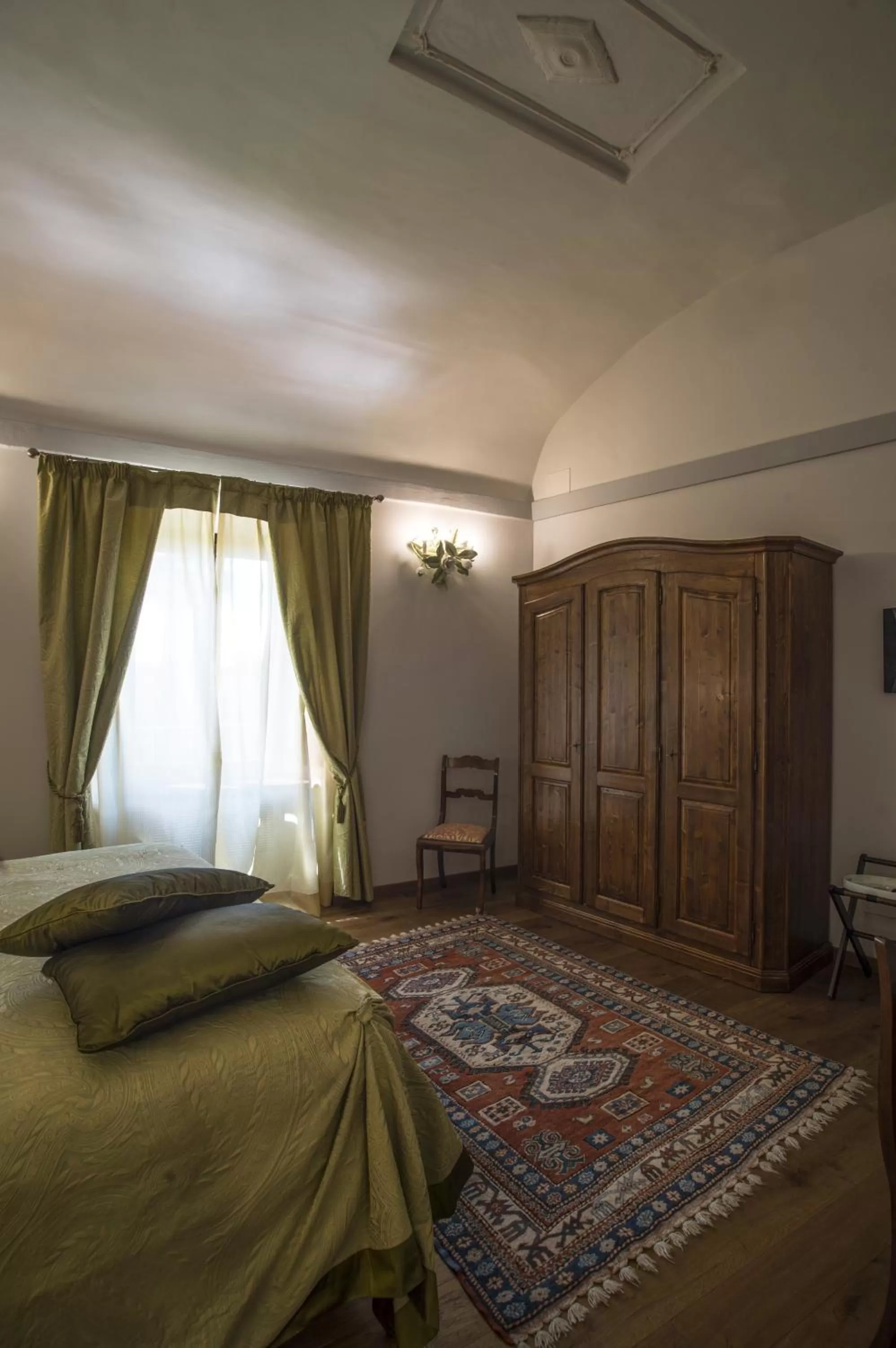 Photo of the whole room, Bed in Palazzo Pacini