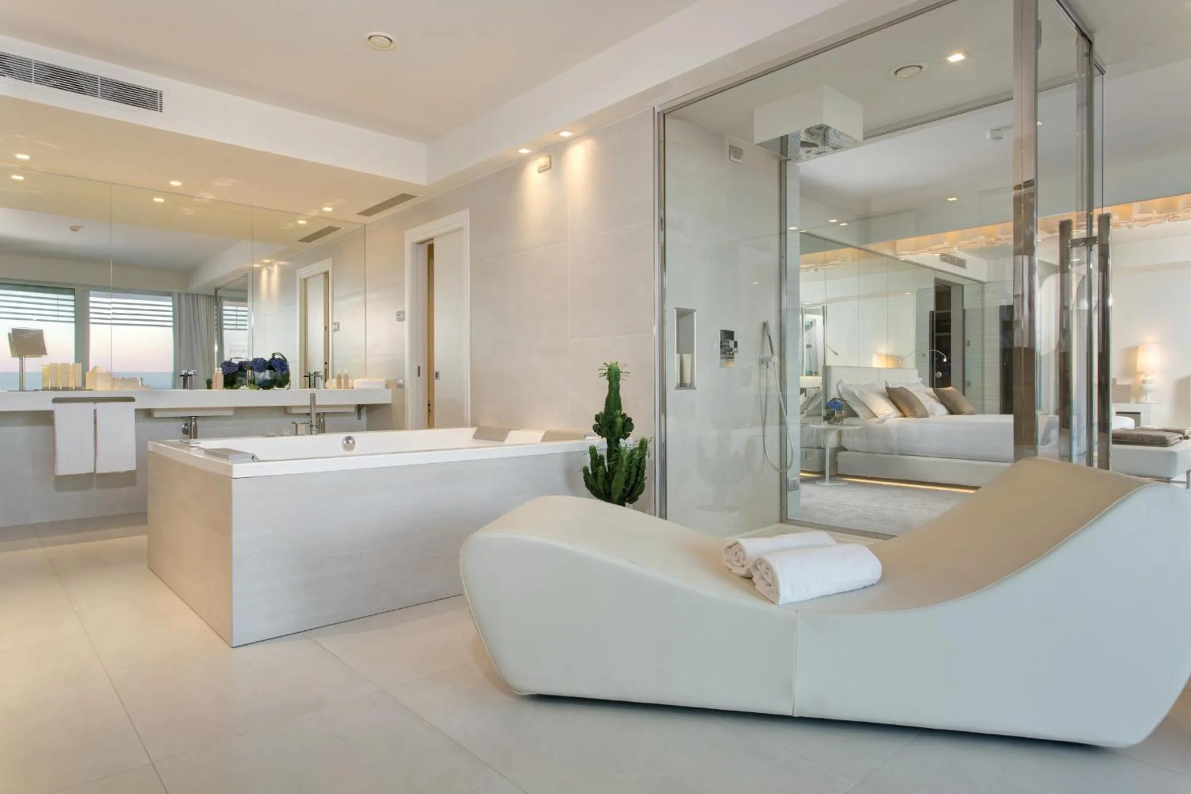 Bathroom in Almar Lido Jesolo