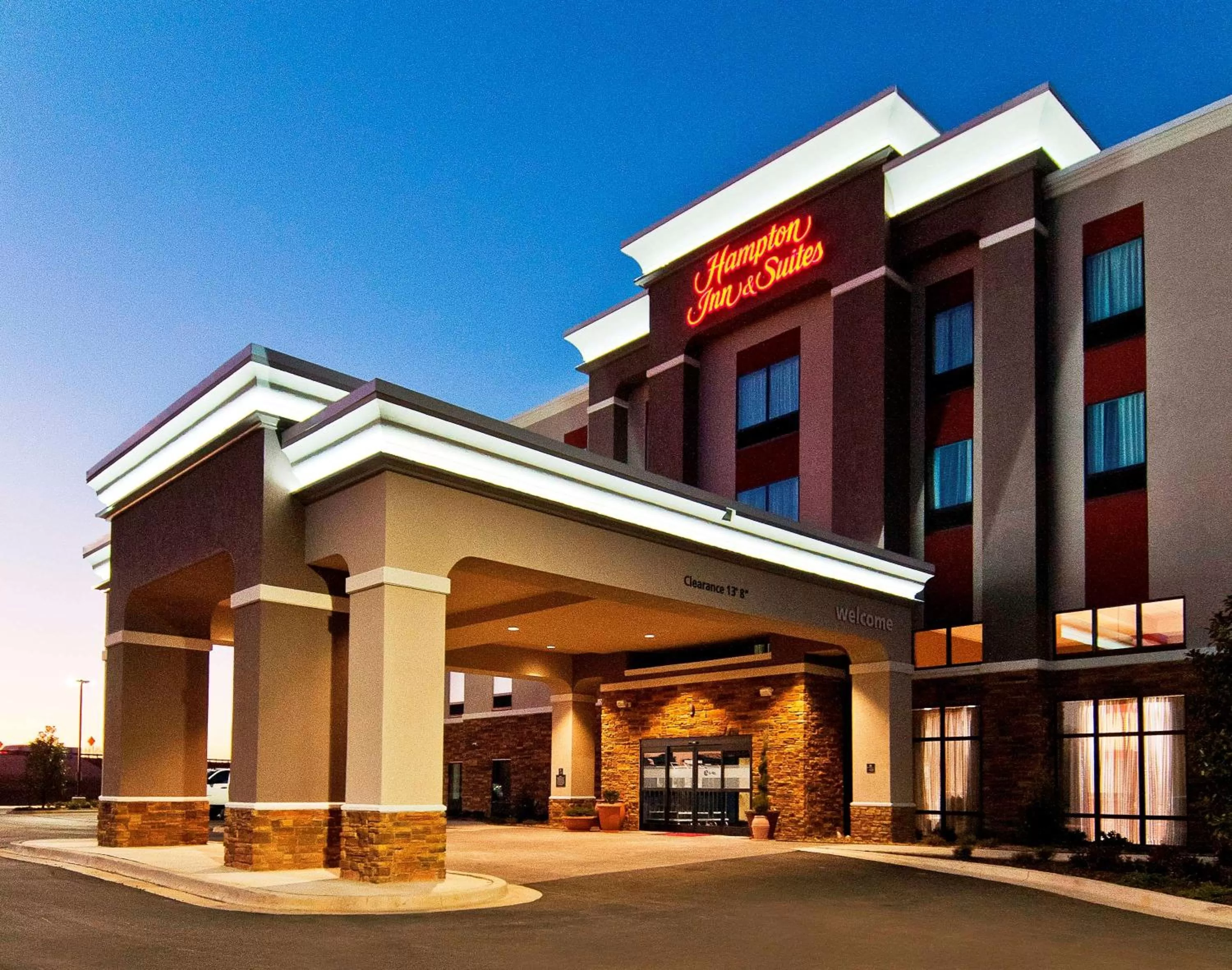 Property building in Hampton Inn and Suites Pauls Valley