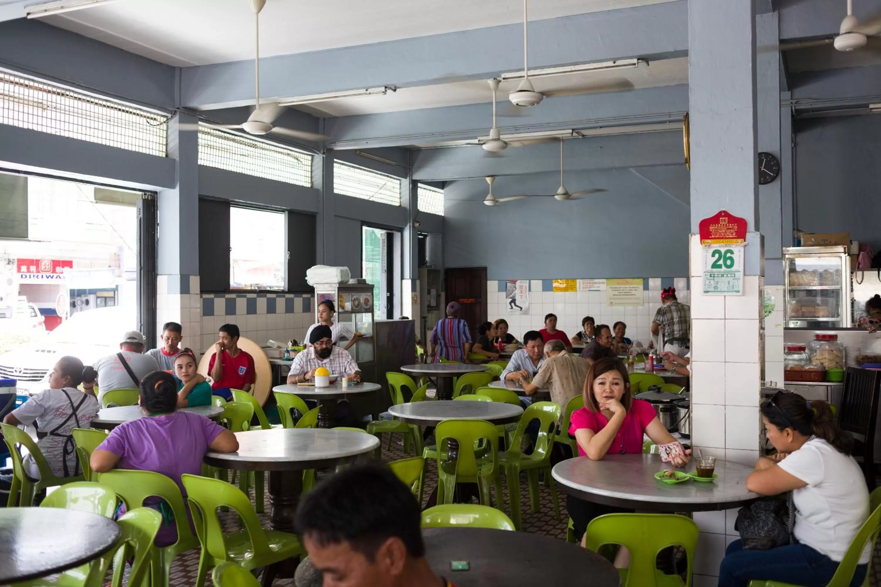 Staff in Hin Loi Guesthouse