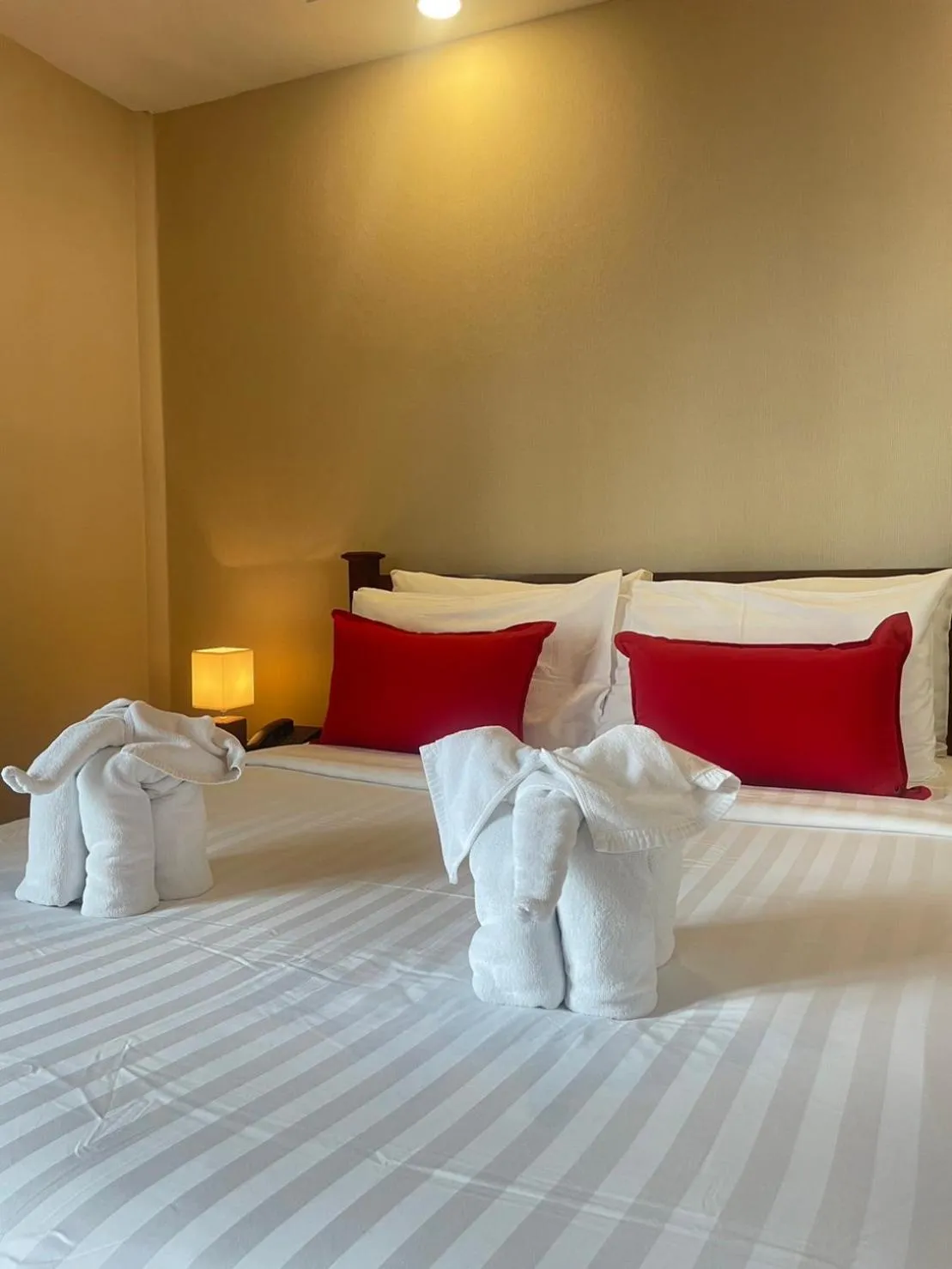 Bed in Yotaka Boutique Hotel Bangkok