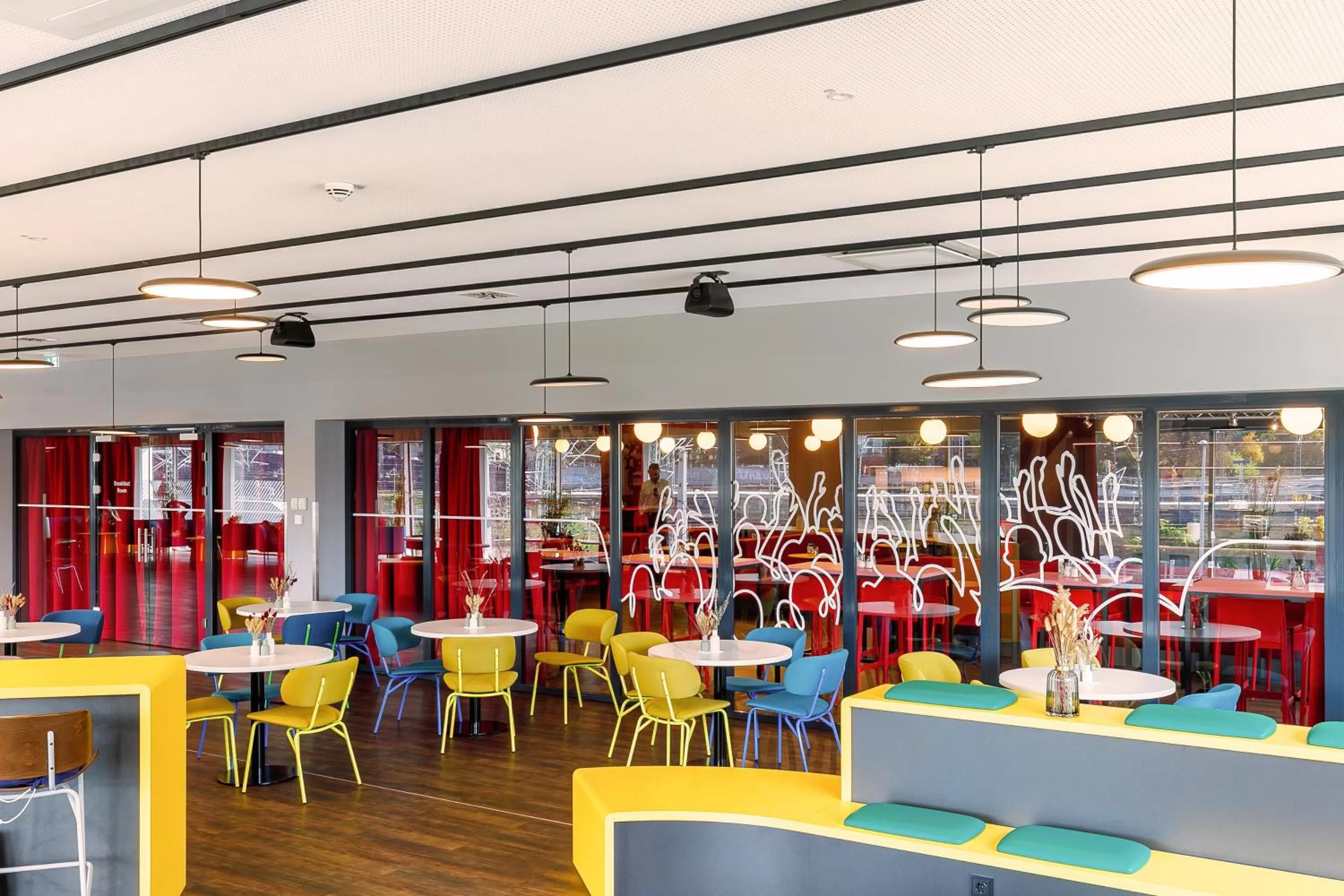 Breakfast, Restaurant/Places to Eat in MEININGER Hotel Dresden Zentrum