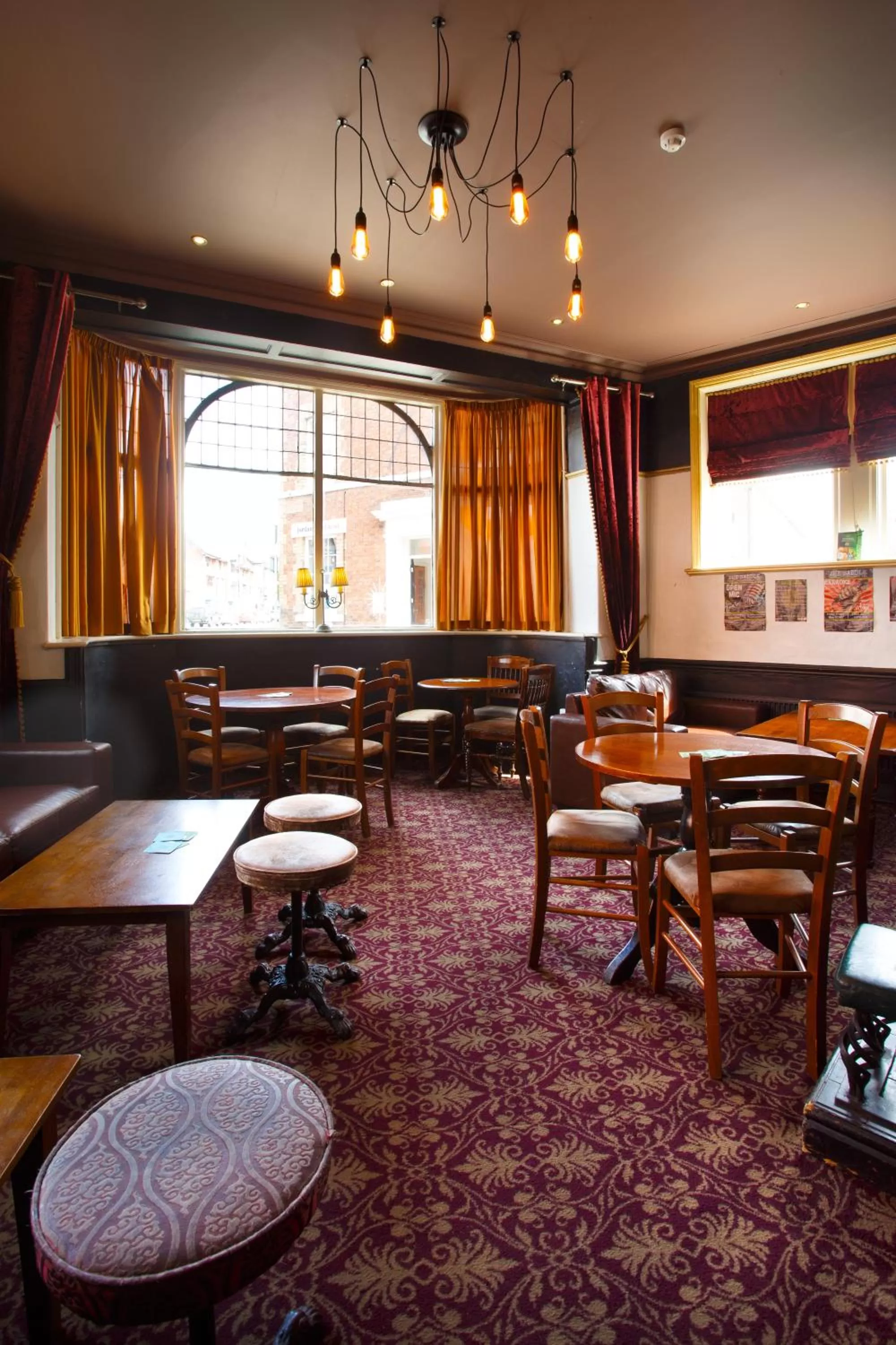 Restaurant/places to eat in The Saddle Inn