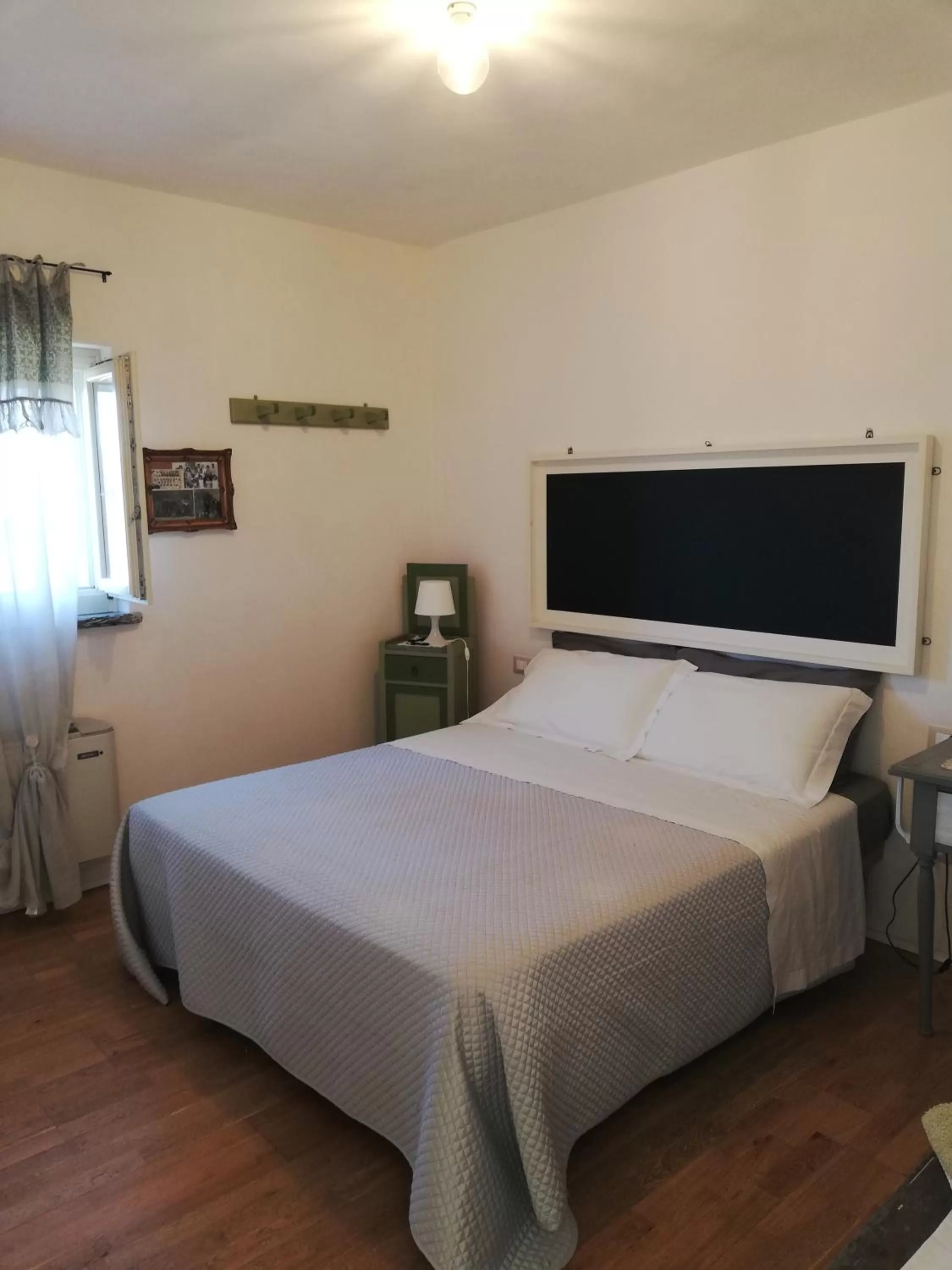 Photo of the whole room, Bed in B&B Giovannarolla Green House