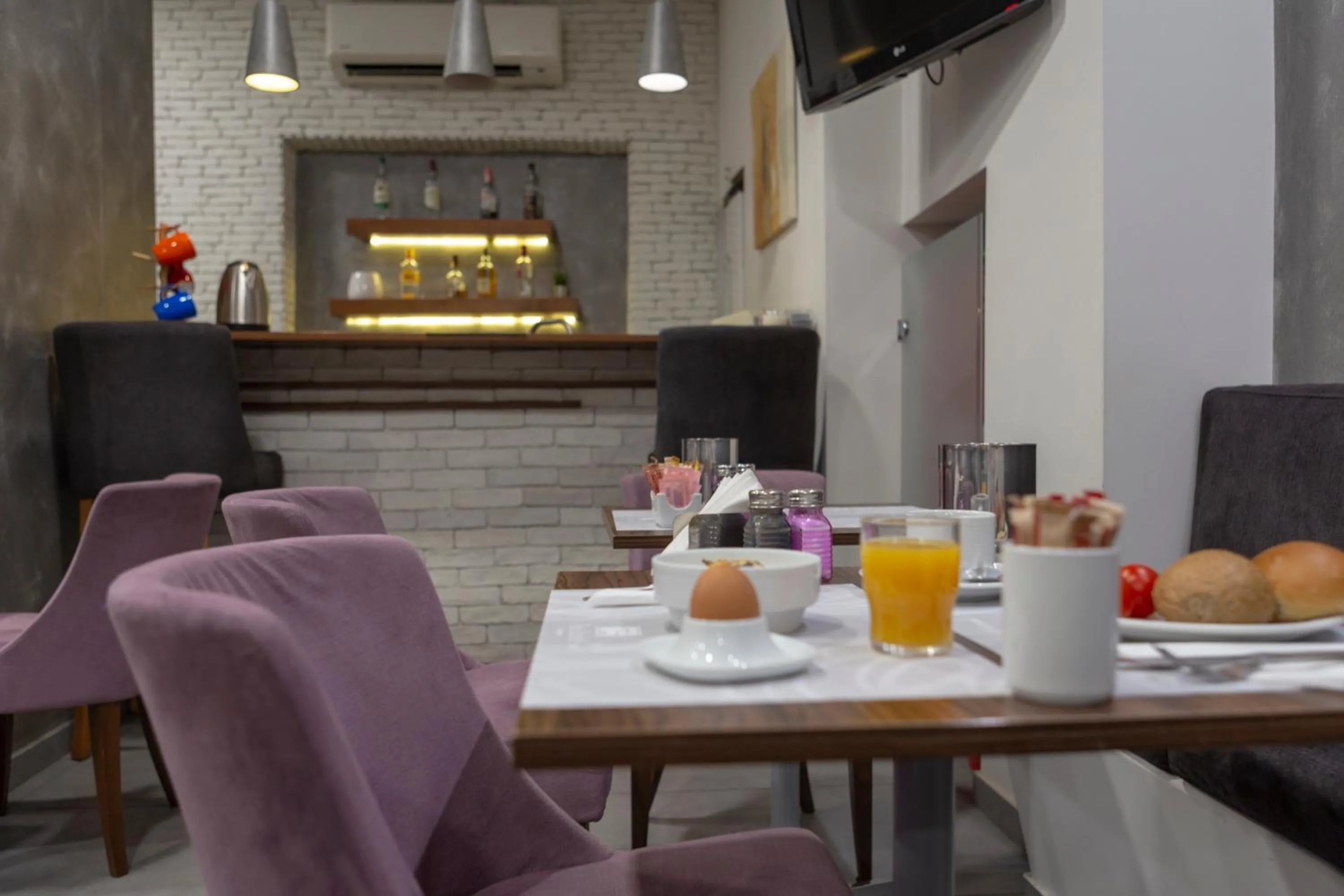 Breakfast in Pan Hotel