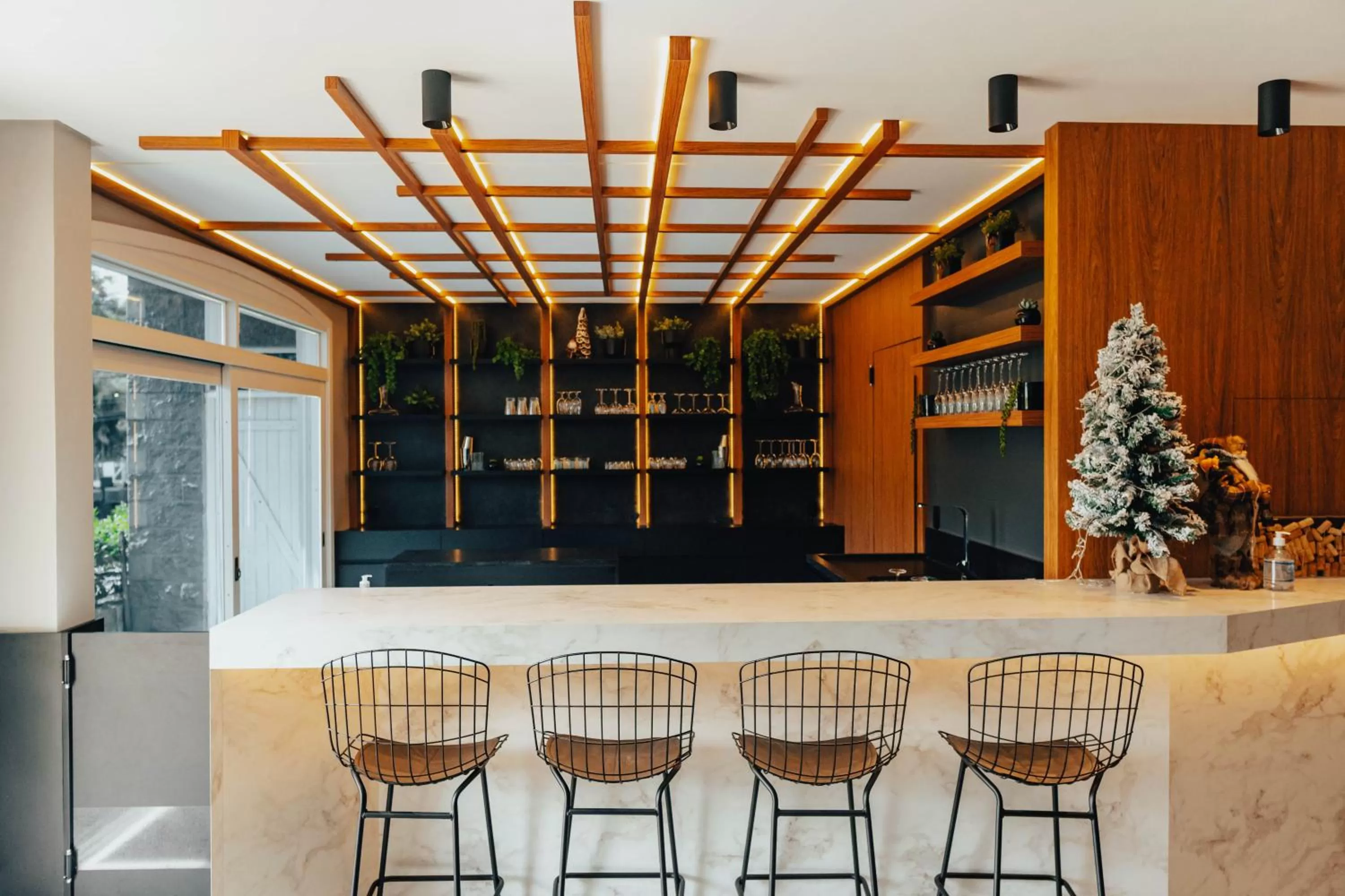 Restaurant/places to eat in LOTE20 Hotel Boutique