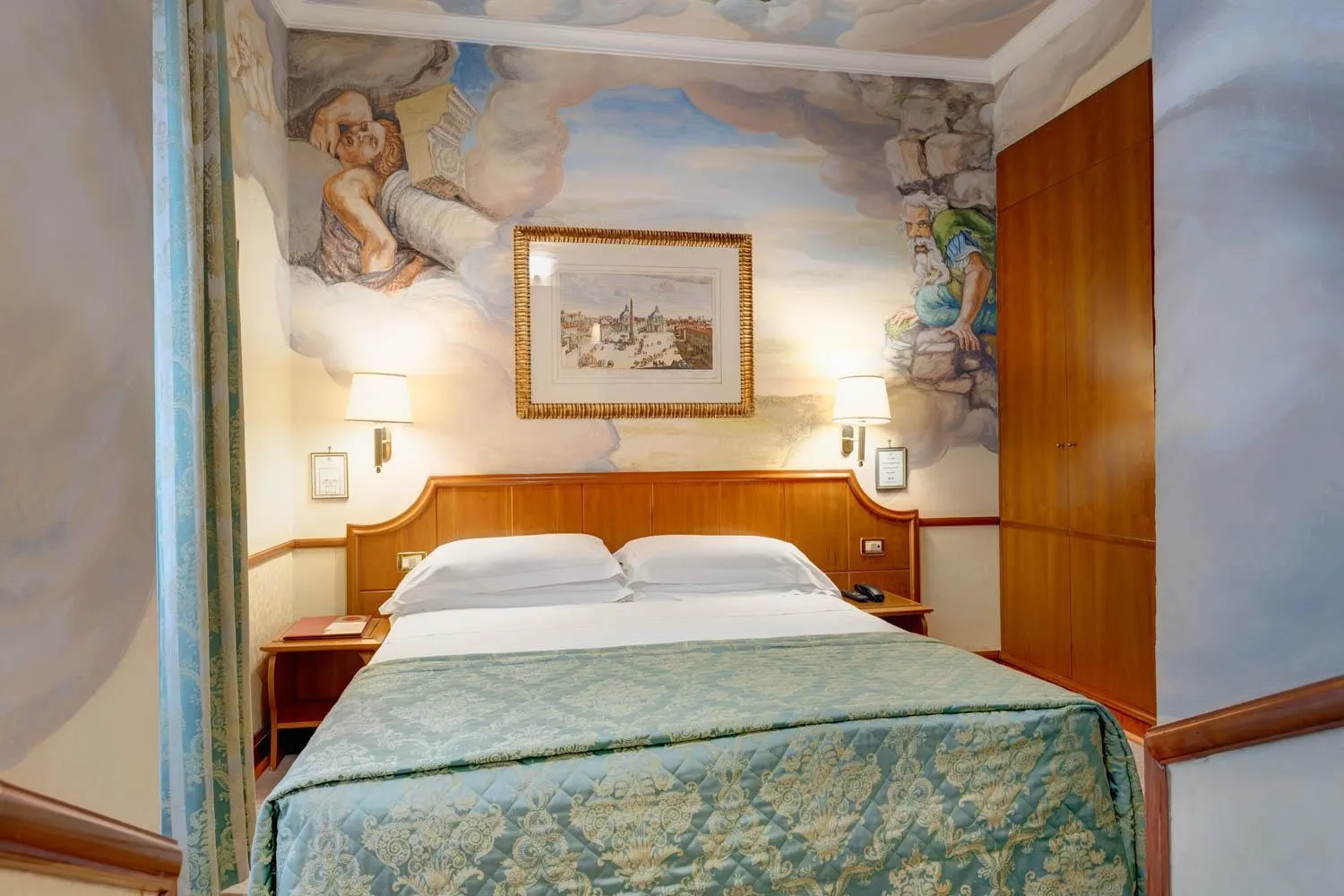 Bed in Hotel Amalfi