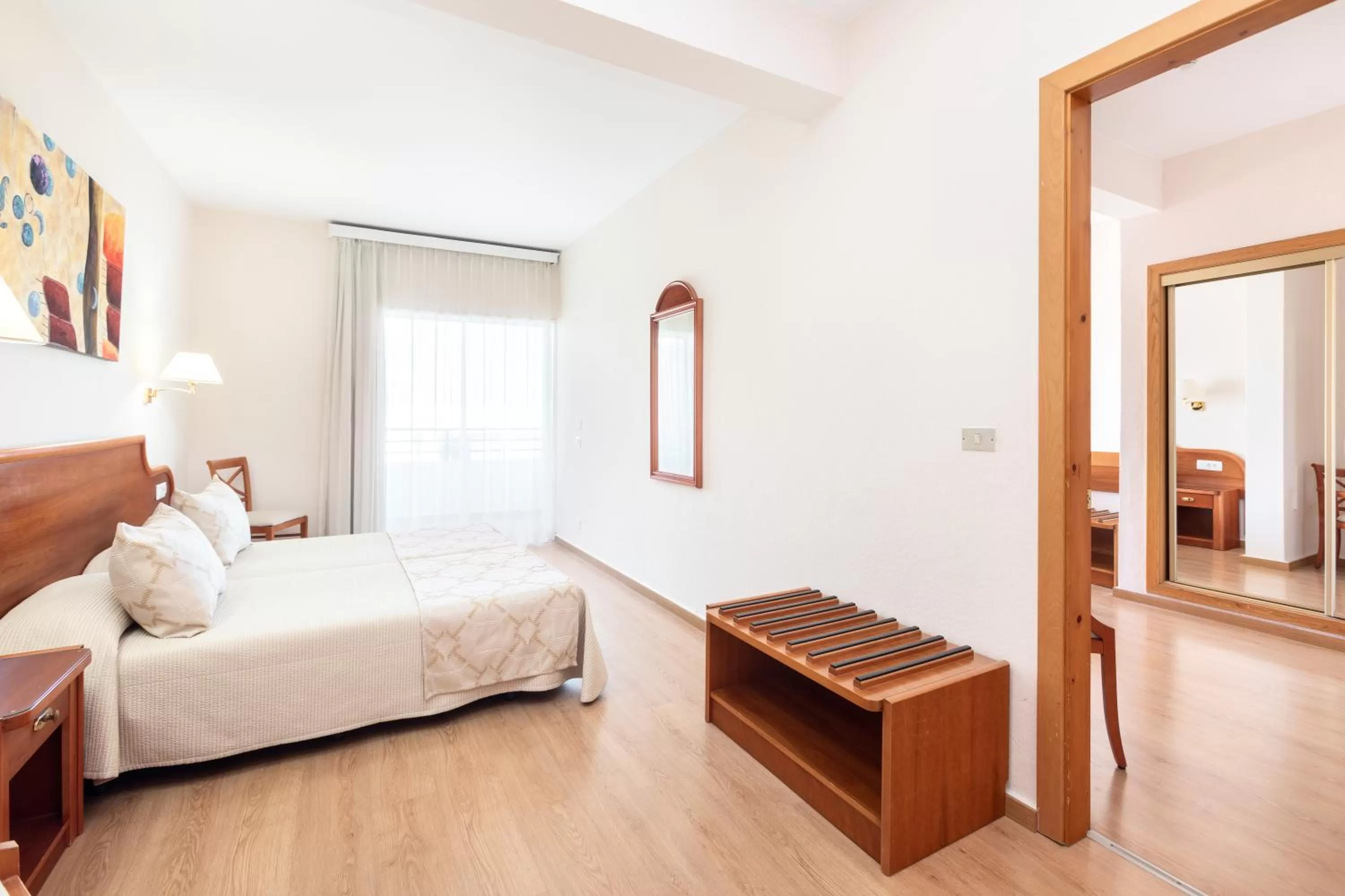 TV and multimedia in HC Hotel Magec