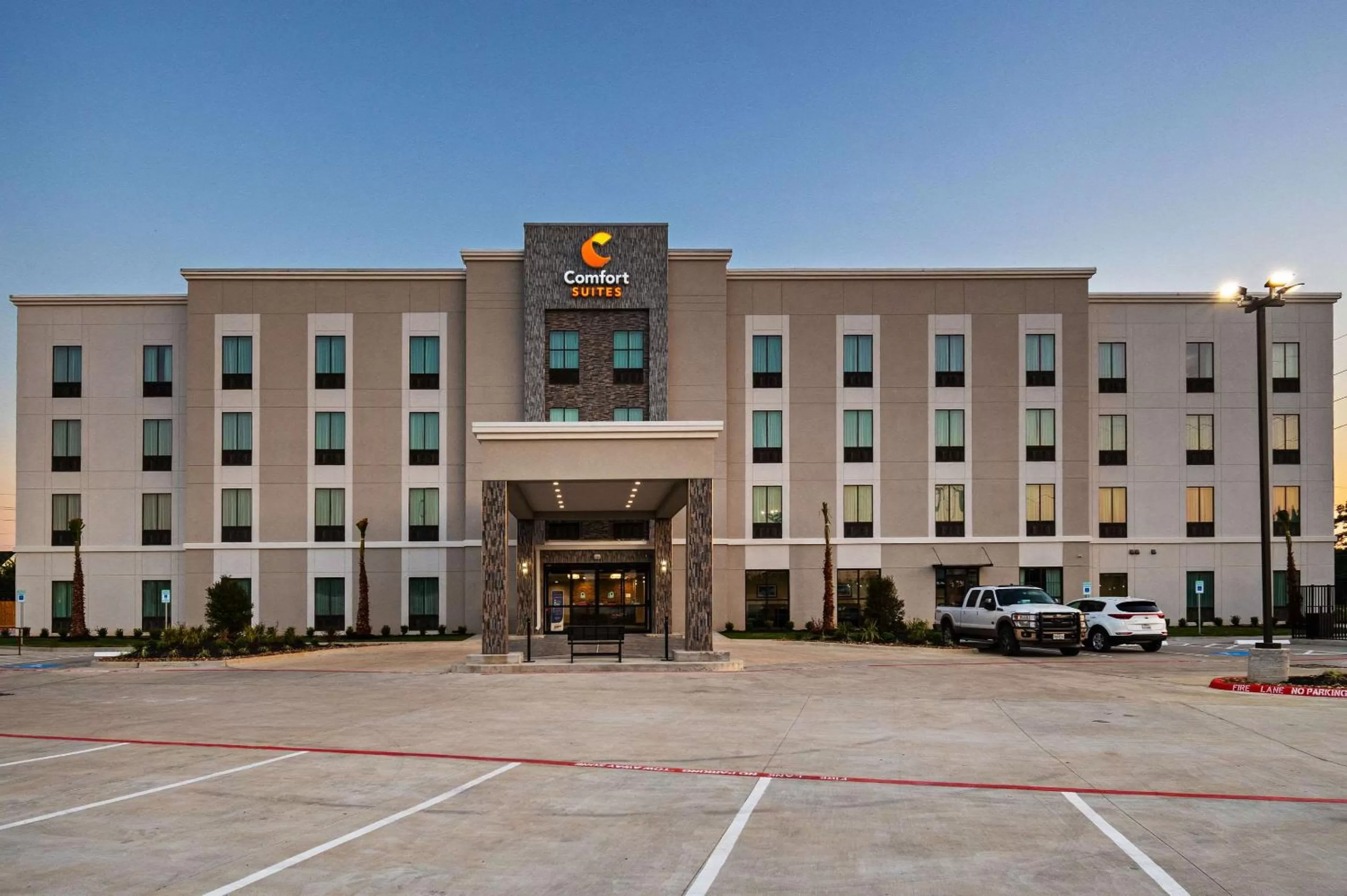 Property building in Comfort Suites Humble Houston IAH