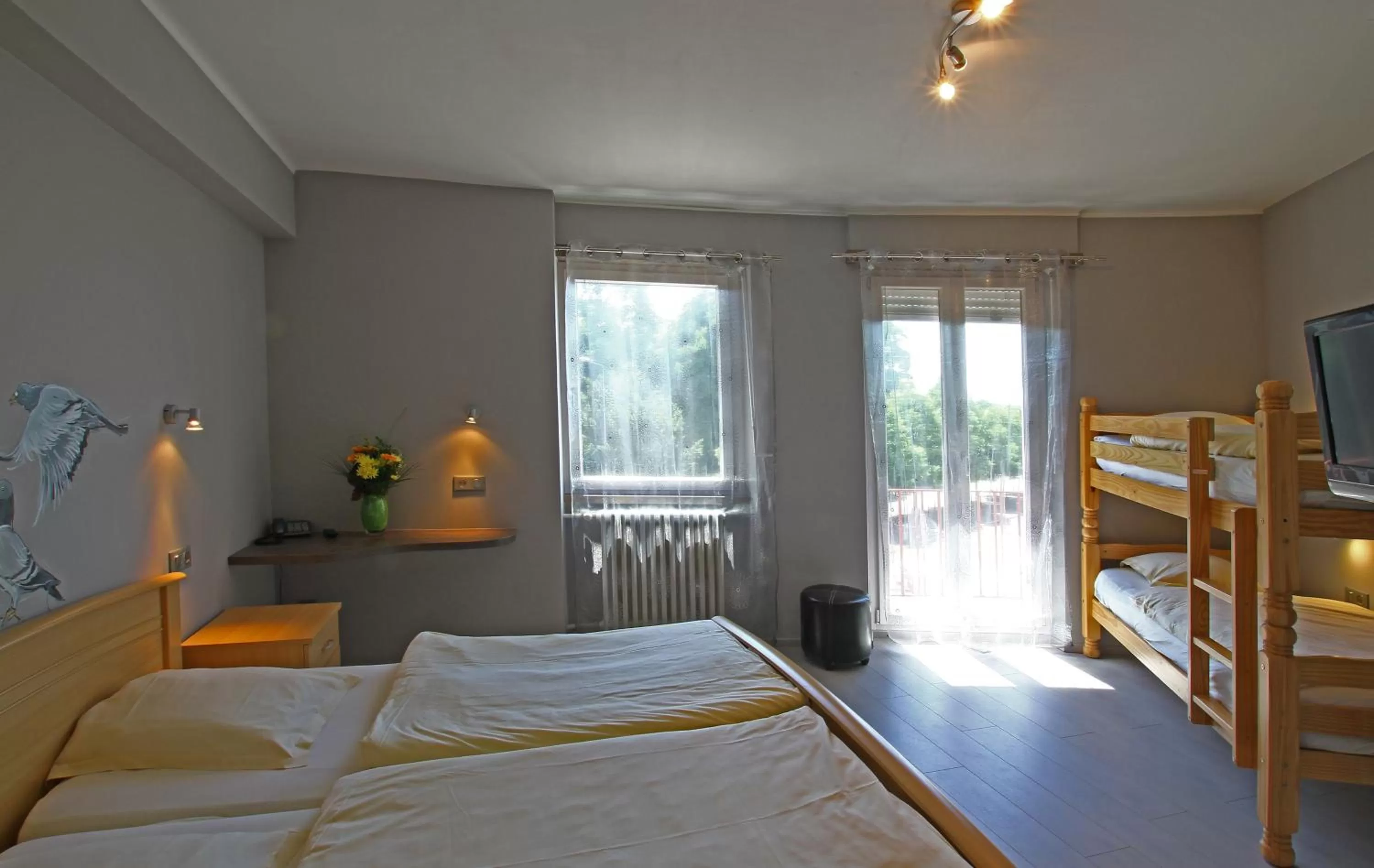 Photo of the whole room, Bed in Hotel Champ Alsace