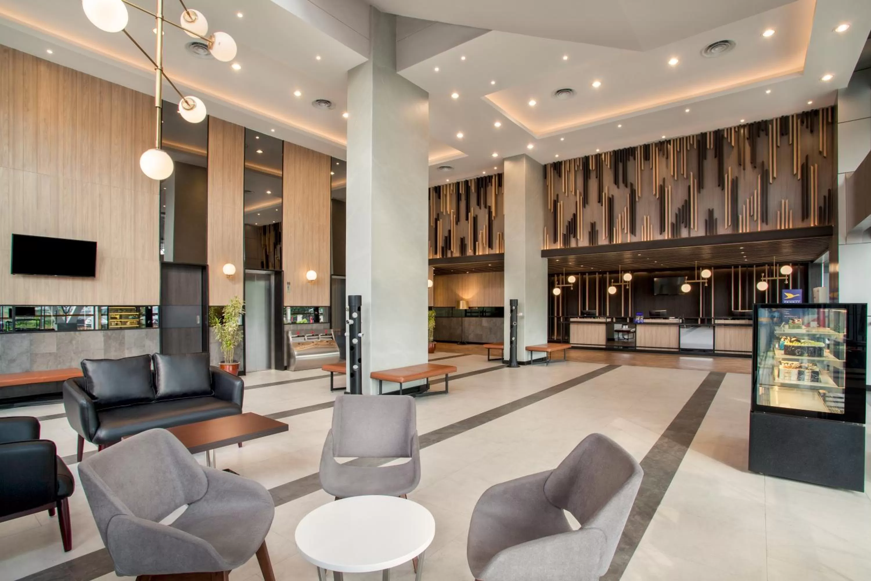Lobby or reception in ibis Pontianak City Center