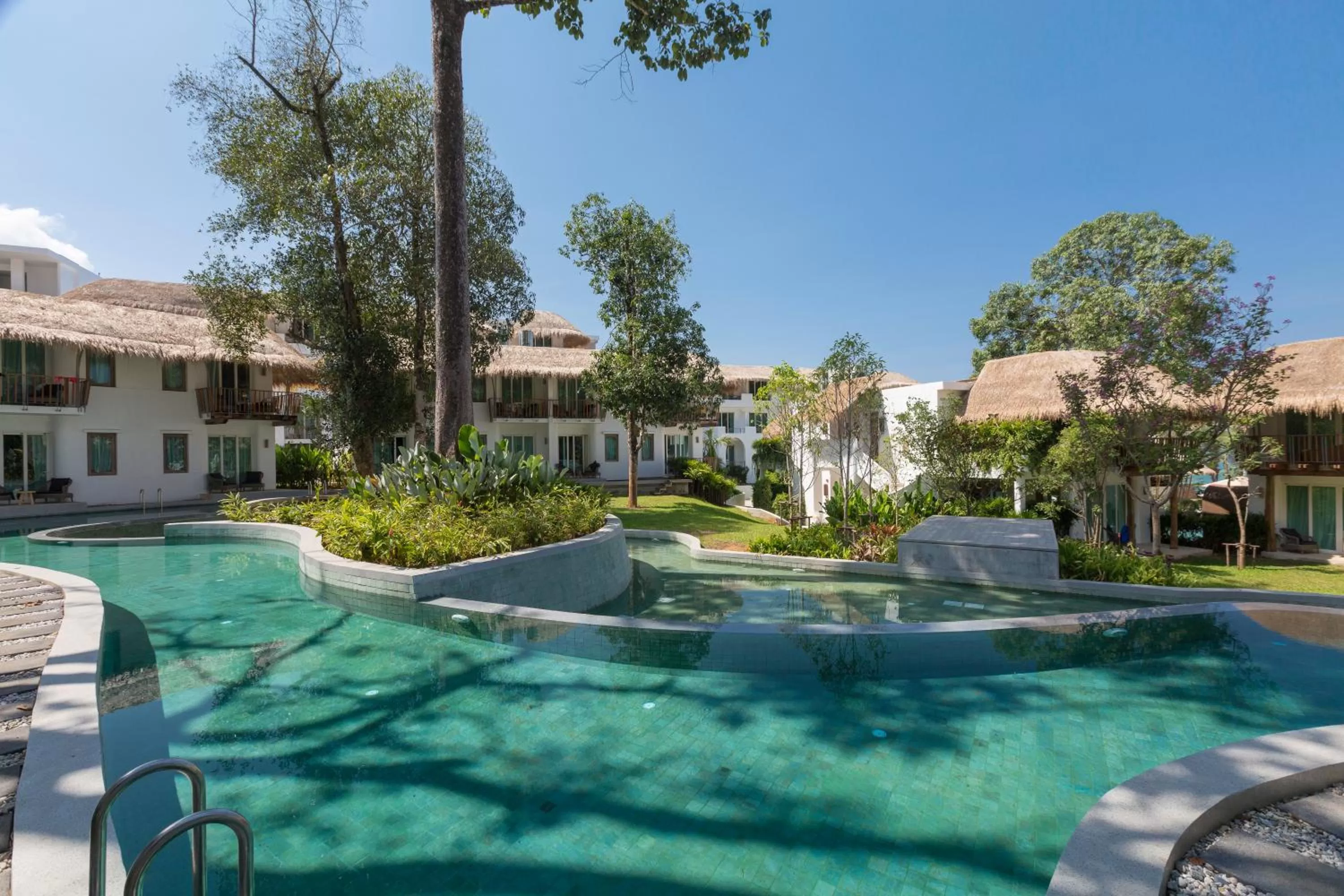 Swimming pool in Eden Beach Khao Lak Resort & Spa