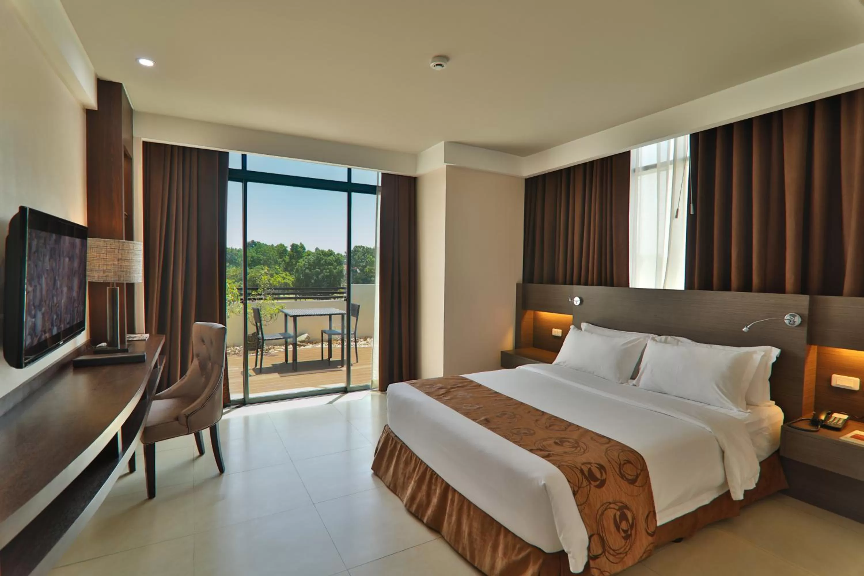 Bed in Kew Hotel Tagbilaran