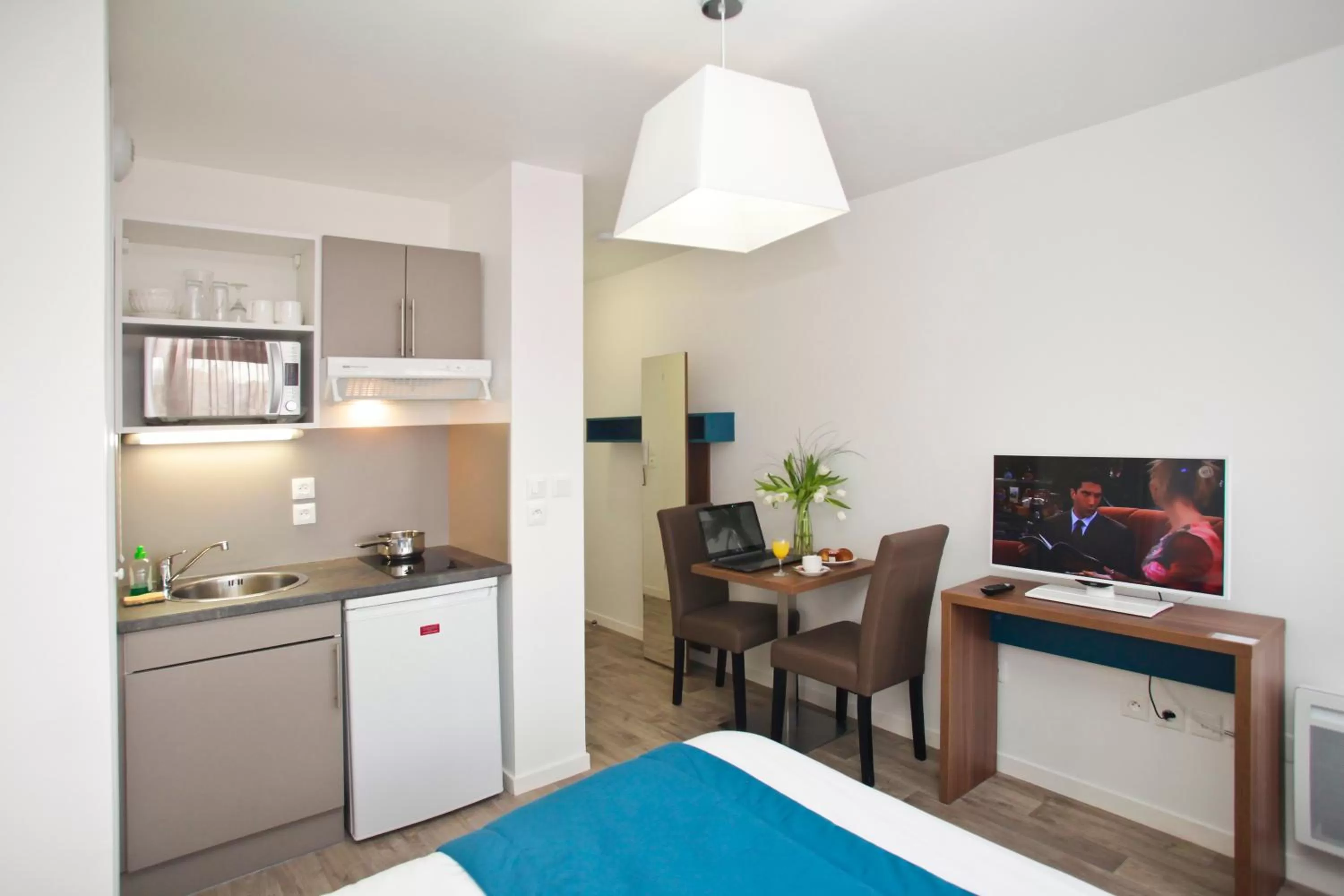 Photo of the whole room in Appart Hotel Odalys City Amiens Blamont