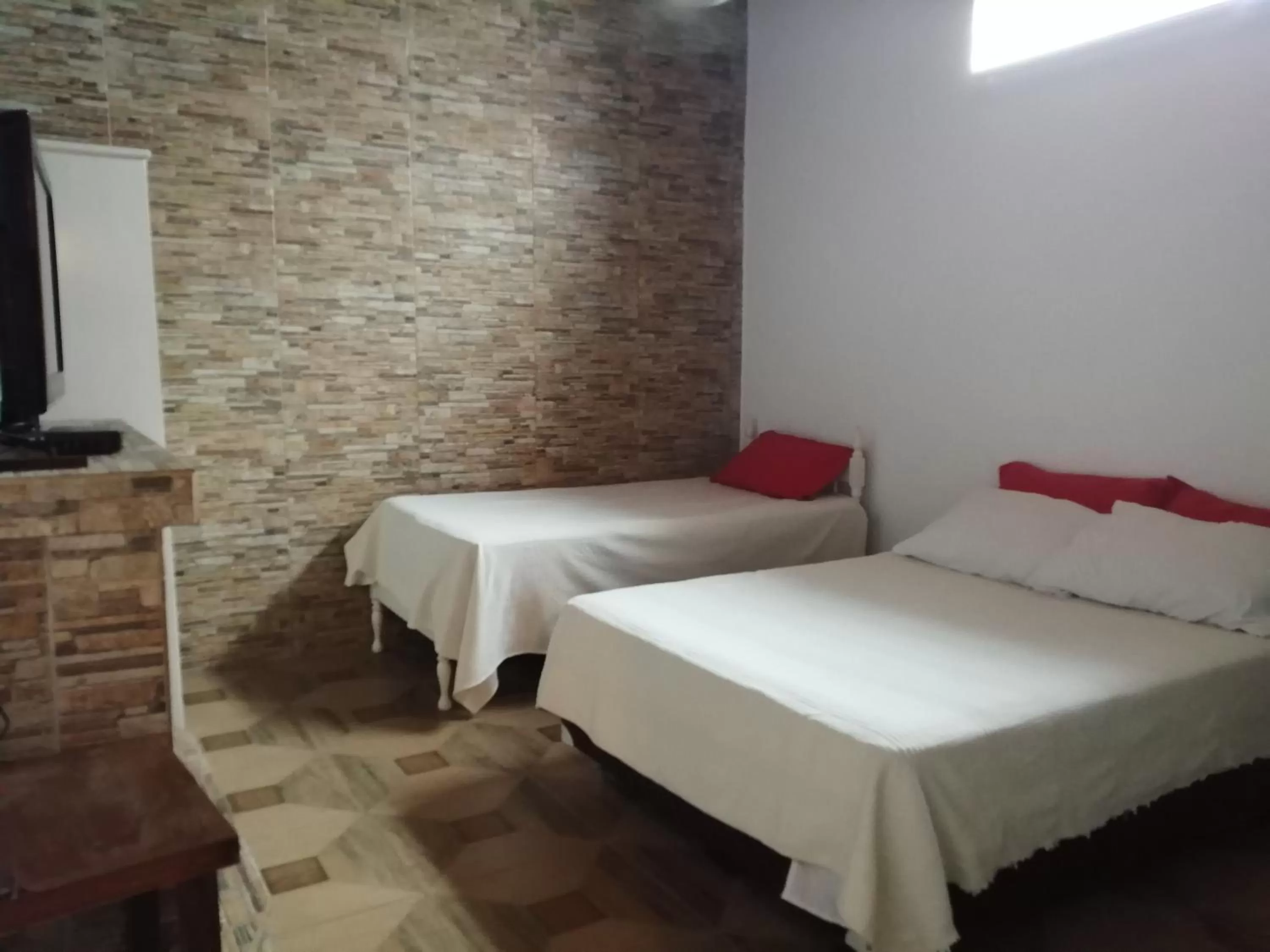 Photo of the whole room, Bed in Granados B&B